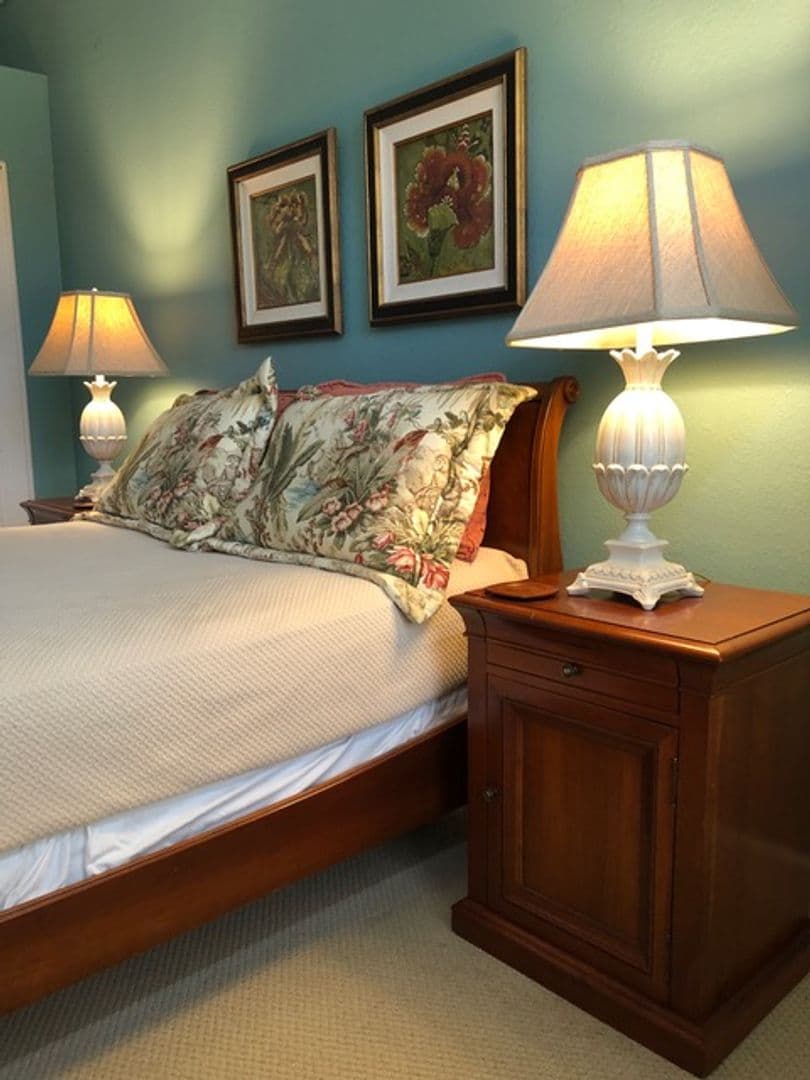 Naples House: 14780 Glen Eden Drive