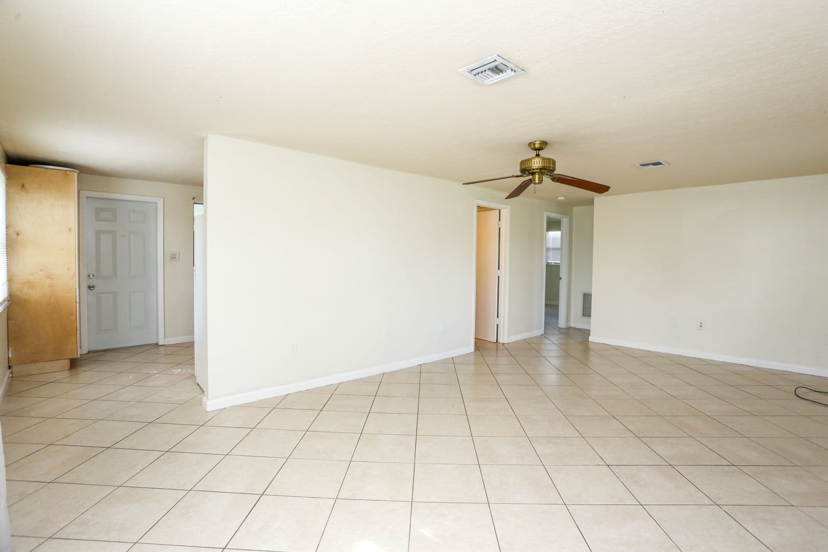 Naples House: 159 5th Street