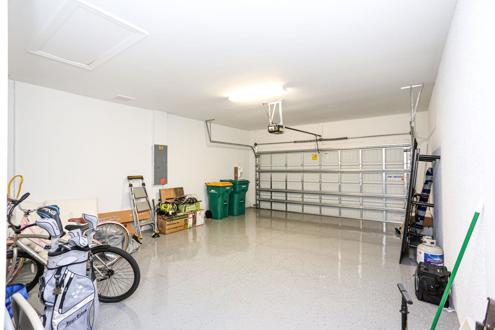 Naples House: 9716 Everglades Drive