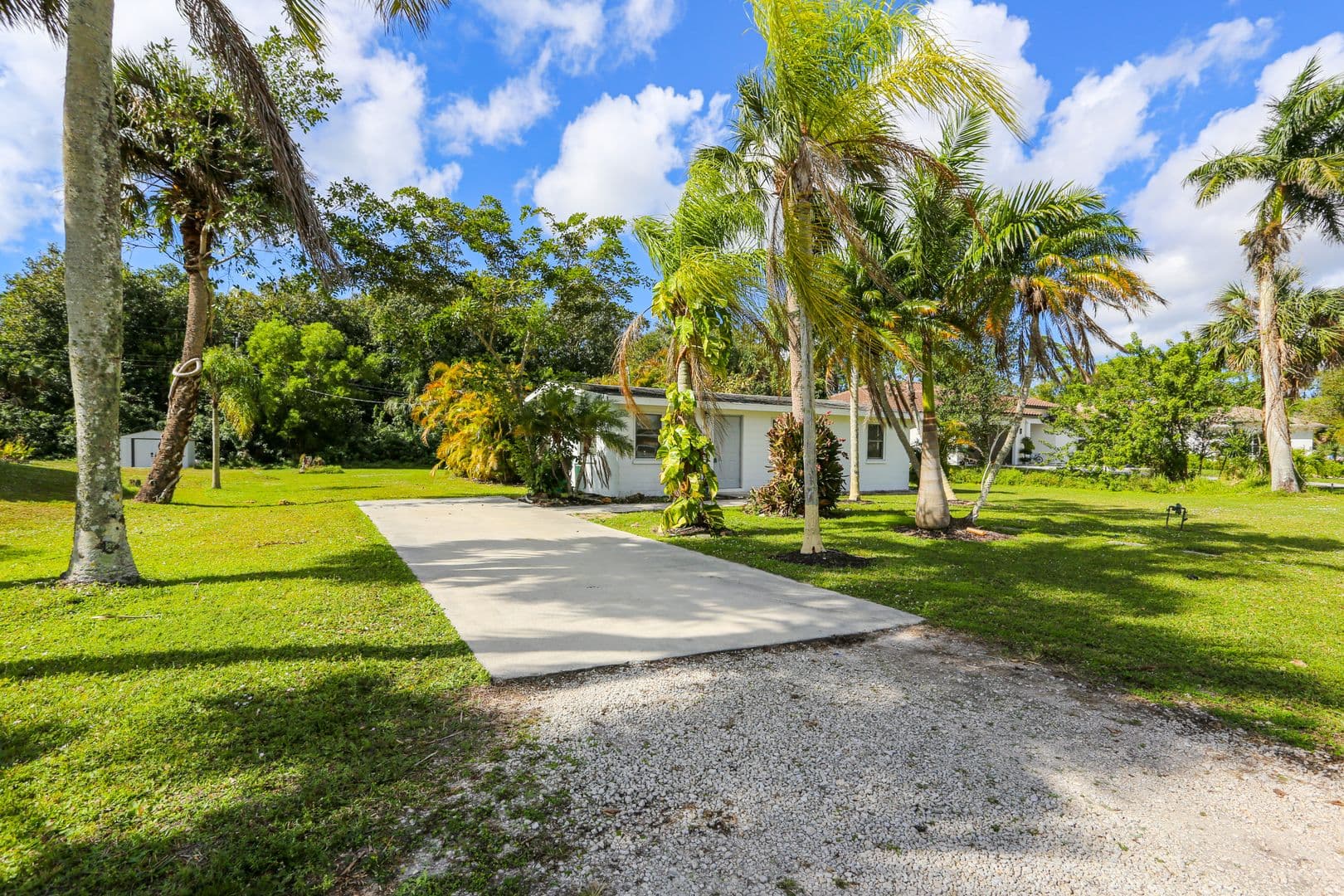 Naples House: 159 5th Street