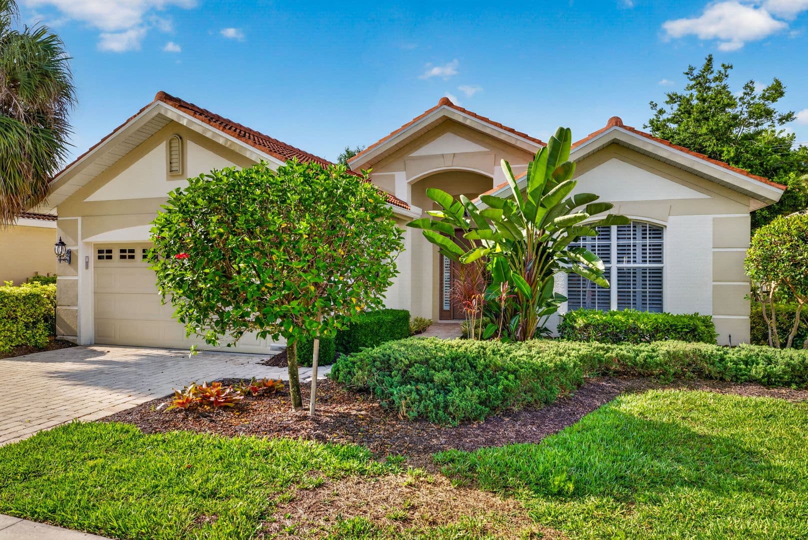 Naples House: 1789 Winding Oaks Way