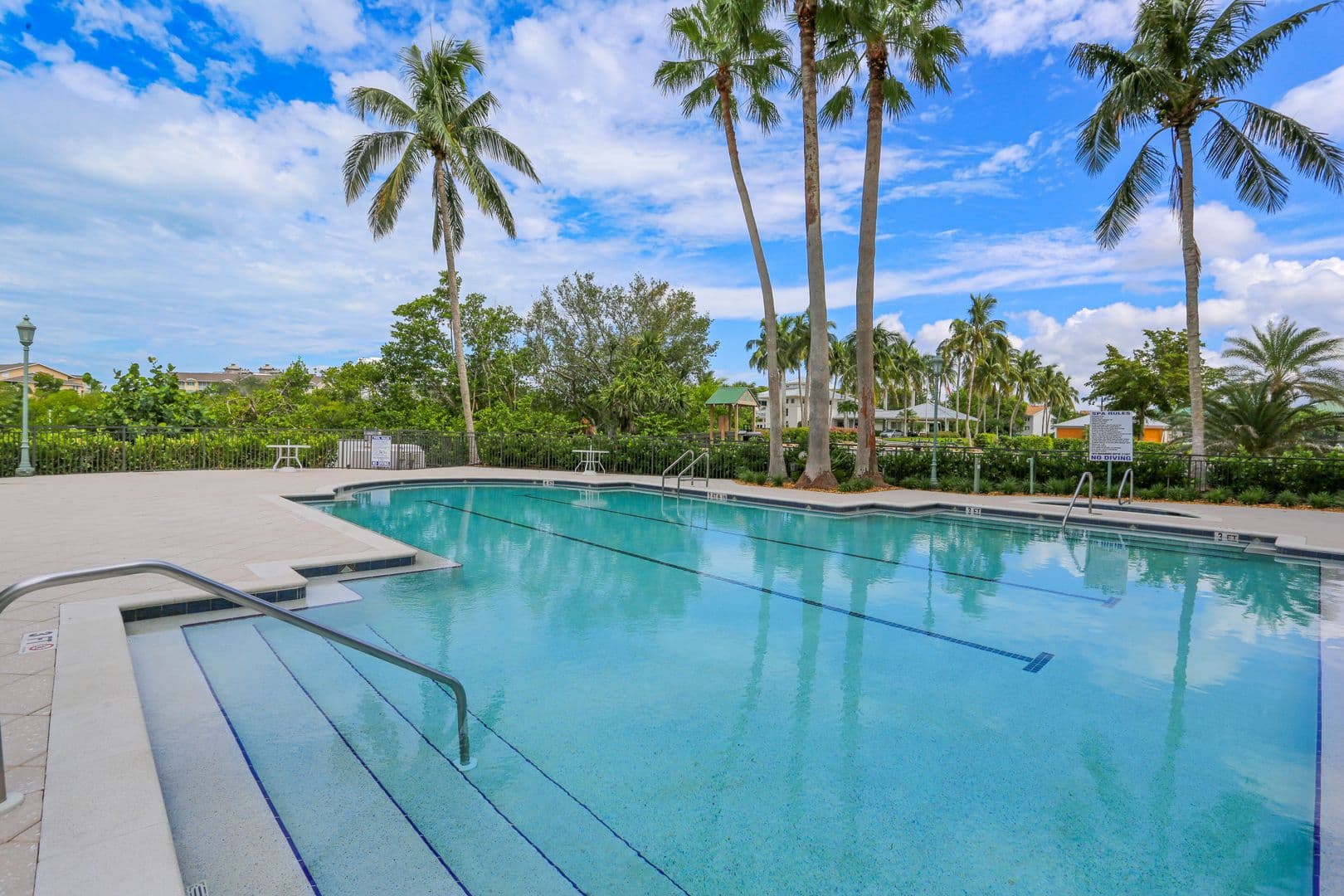 Naples House: 430 Cove Tower Drive Unit 1202