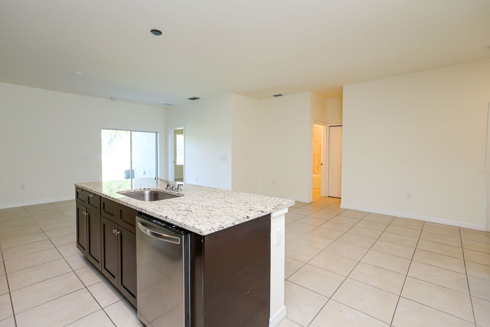 Naples Apartment: 2061 Sunshine Boulevard