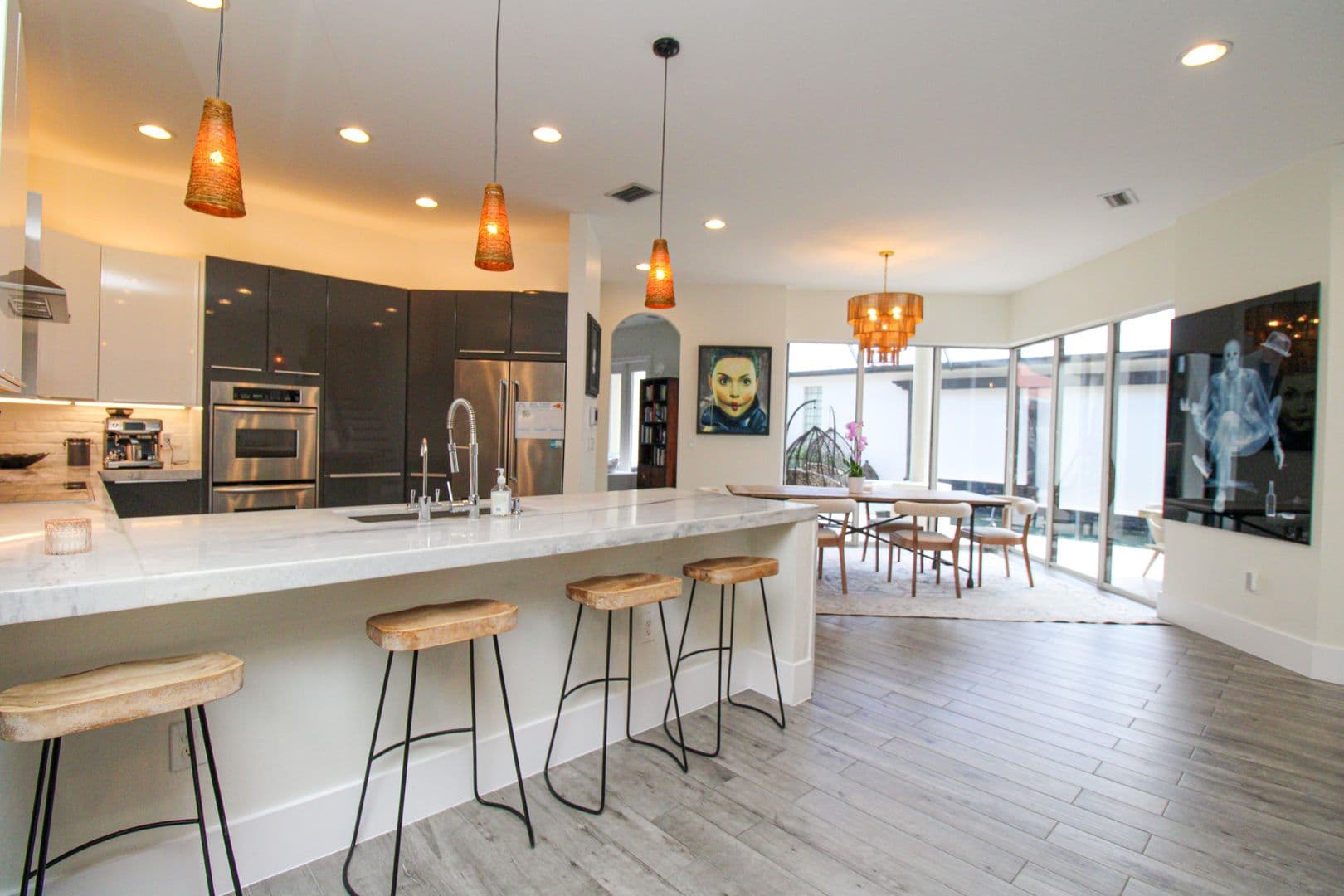 Naples House: 647 110th Avenue North