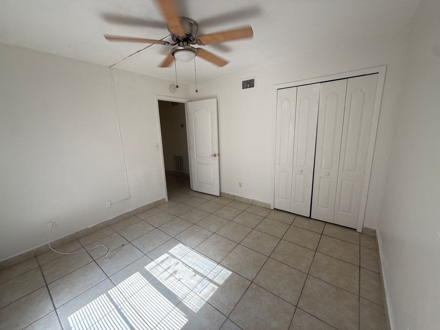 Fort Myers Apartment: 3950 Lora Street
