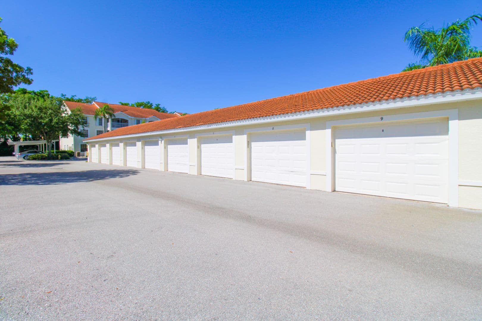 Naples Condo: 4630 St. Croix Lane #827