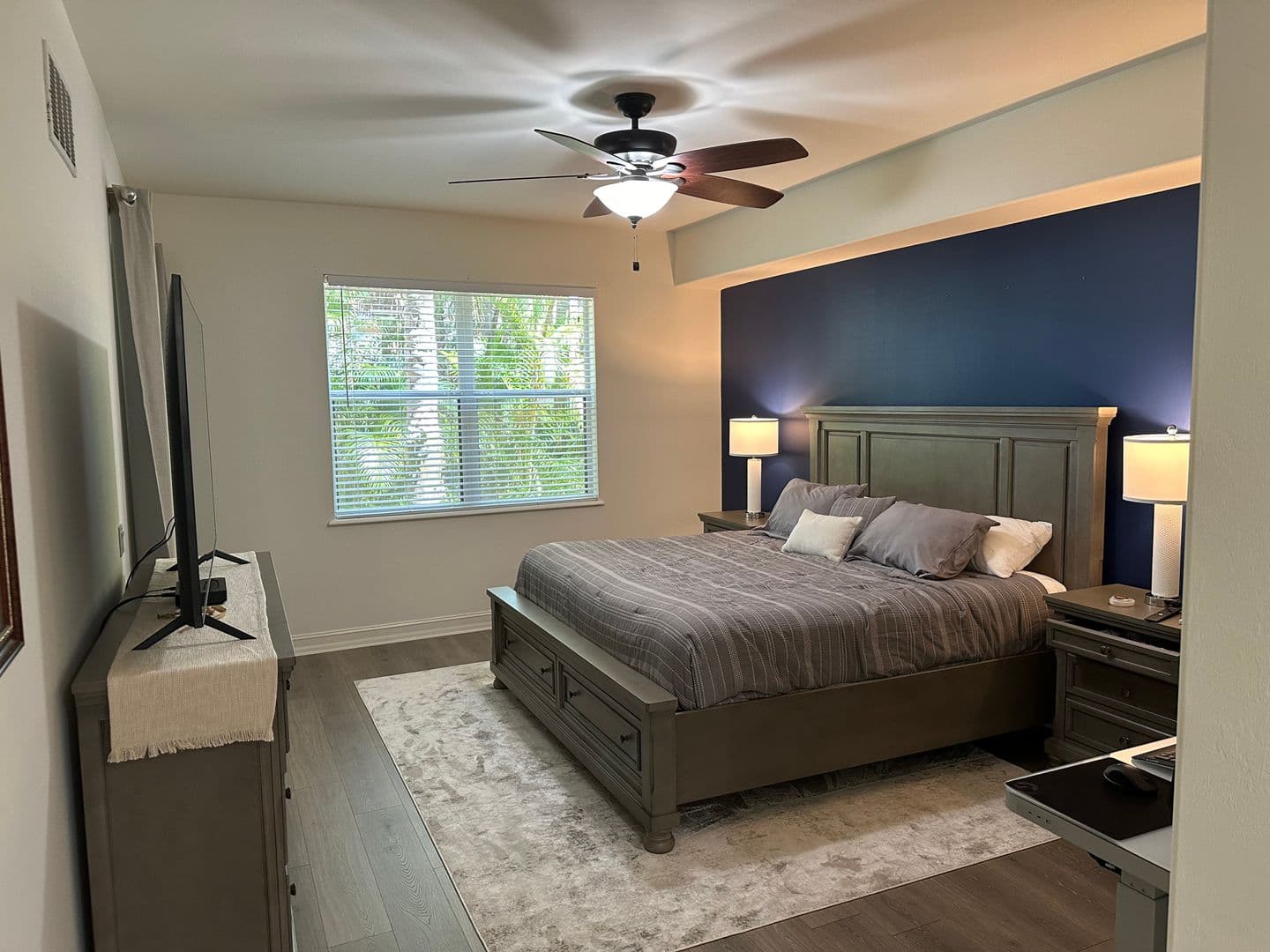 Naples House: 2004 Tarpon Bay Drive North Unit 101