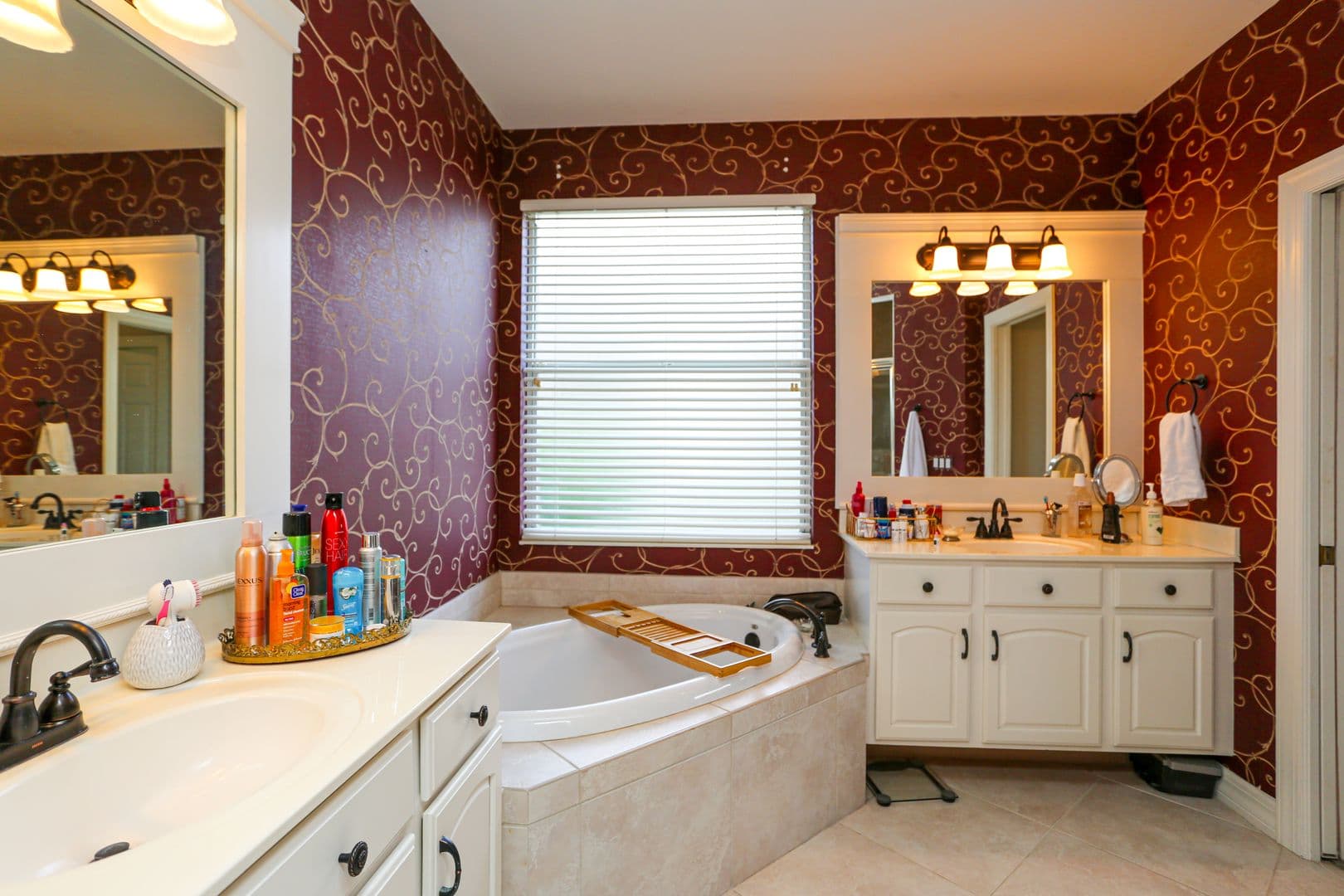 Naples House: 5945 Paradise Circle