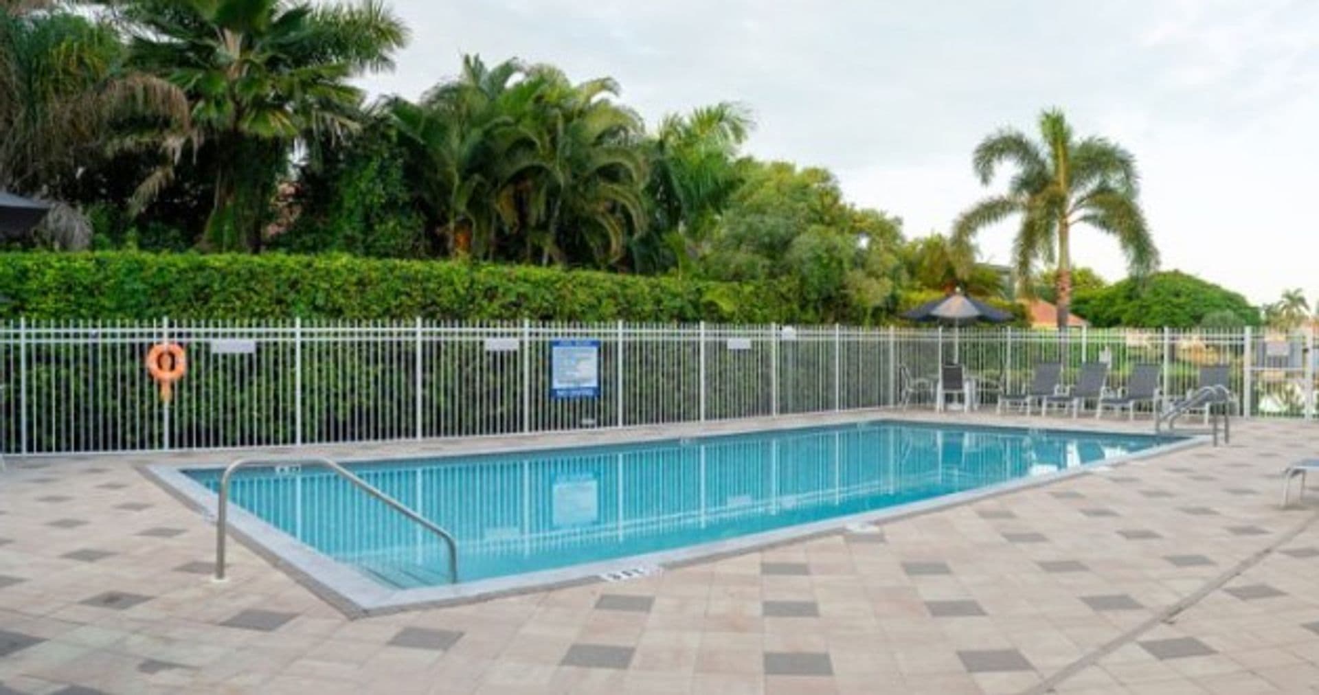 Naples Townhome: 635 Mardel Court Unit#204