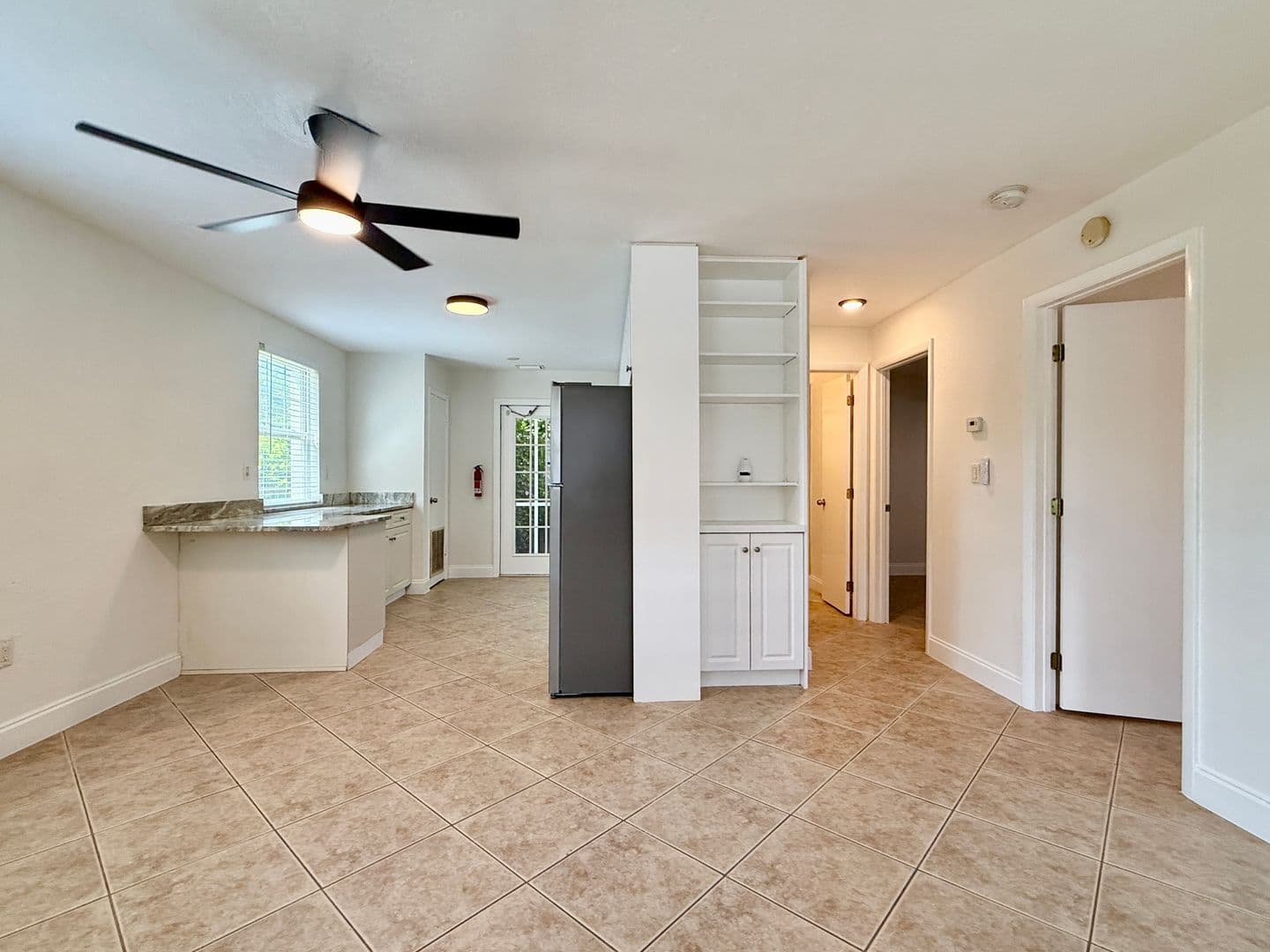 Naples House: 740 109th Avenue N
