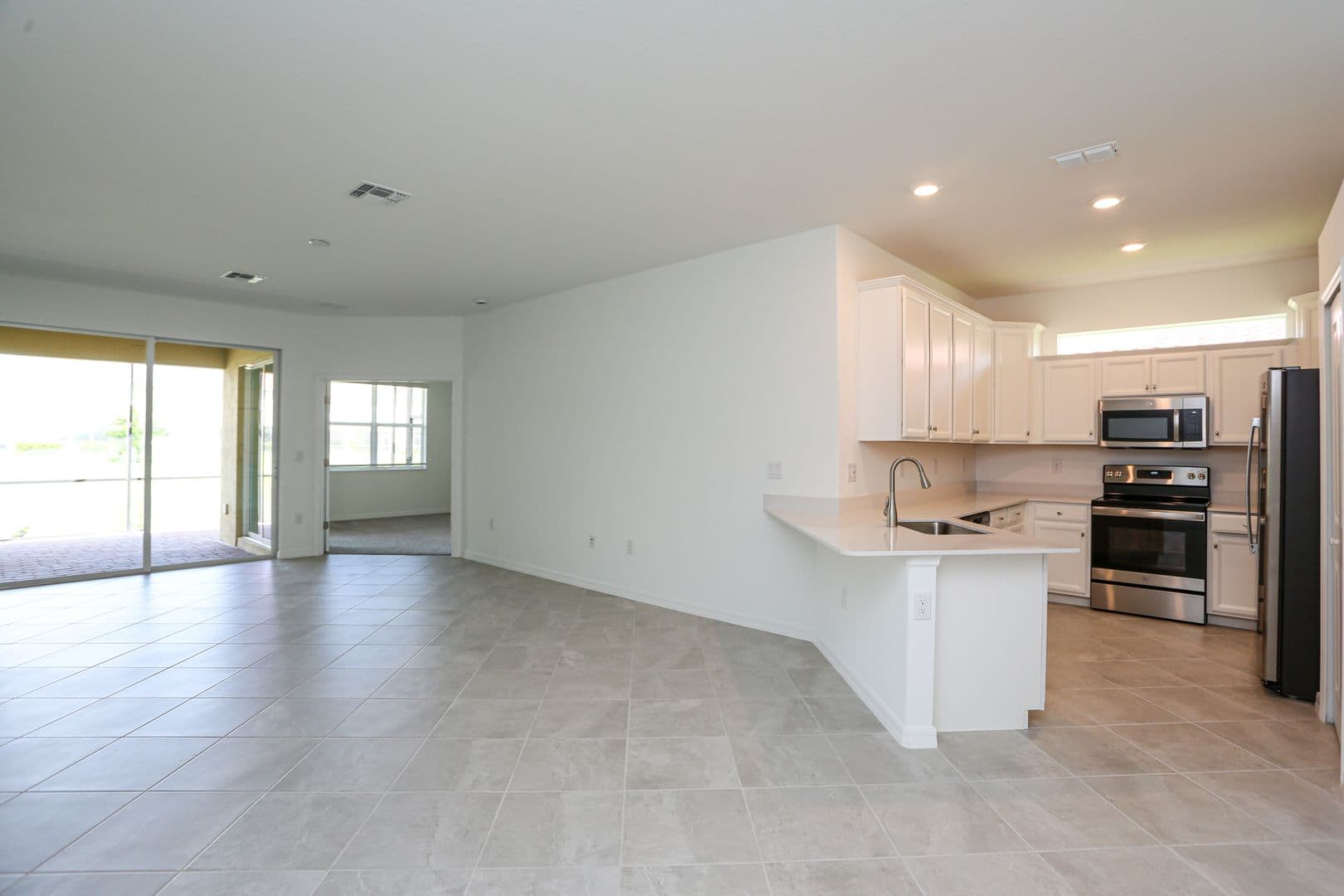 Naples House: 2599 Vine Avenue