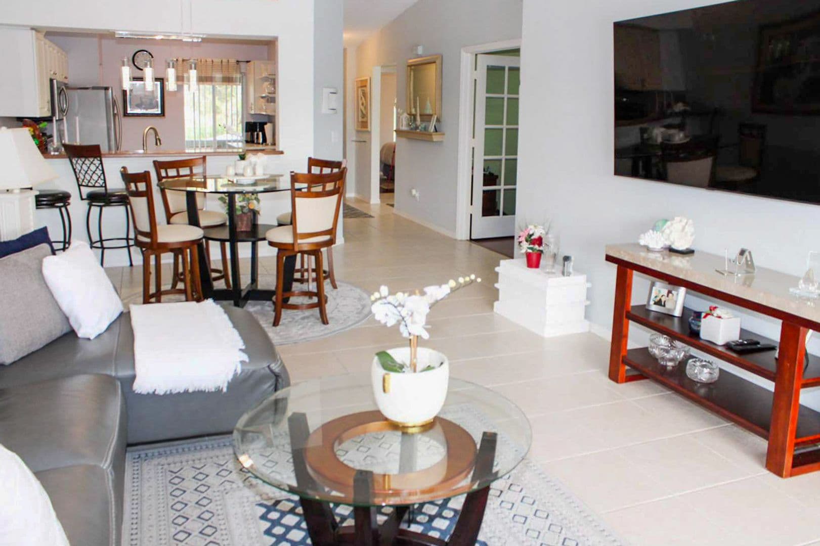 Naples House: 885 New Waterford Drive Unit 201