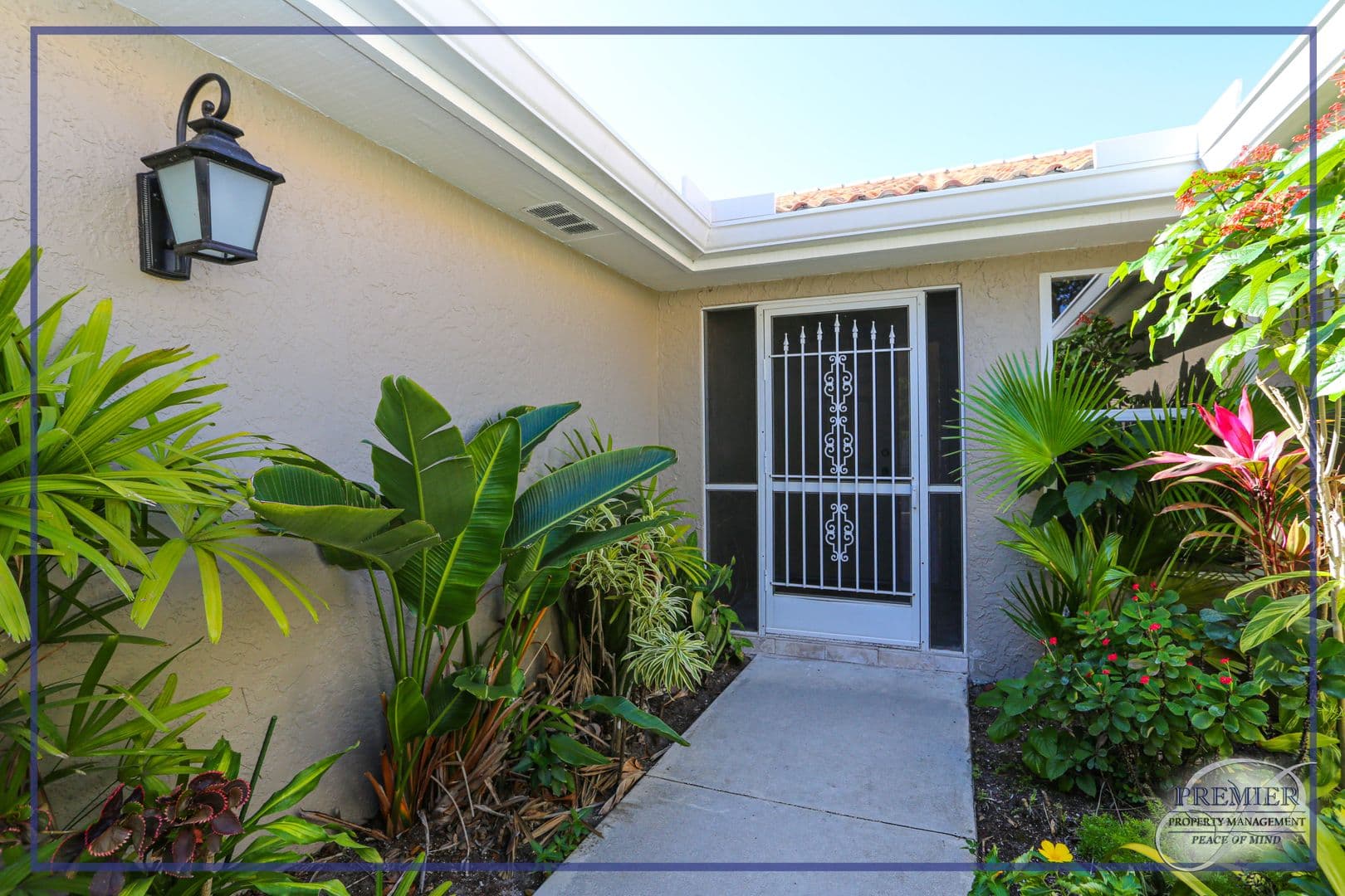 Naples House: 402 Emerald Bay Circle #E7