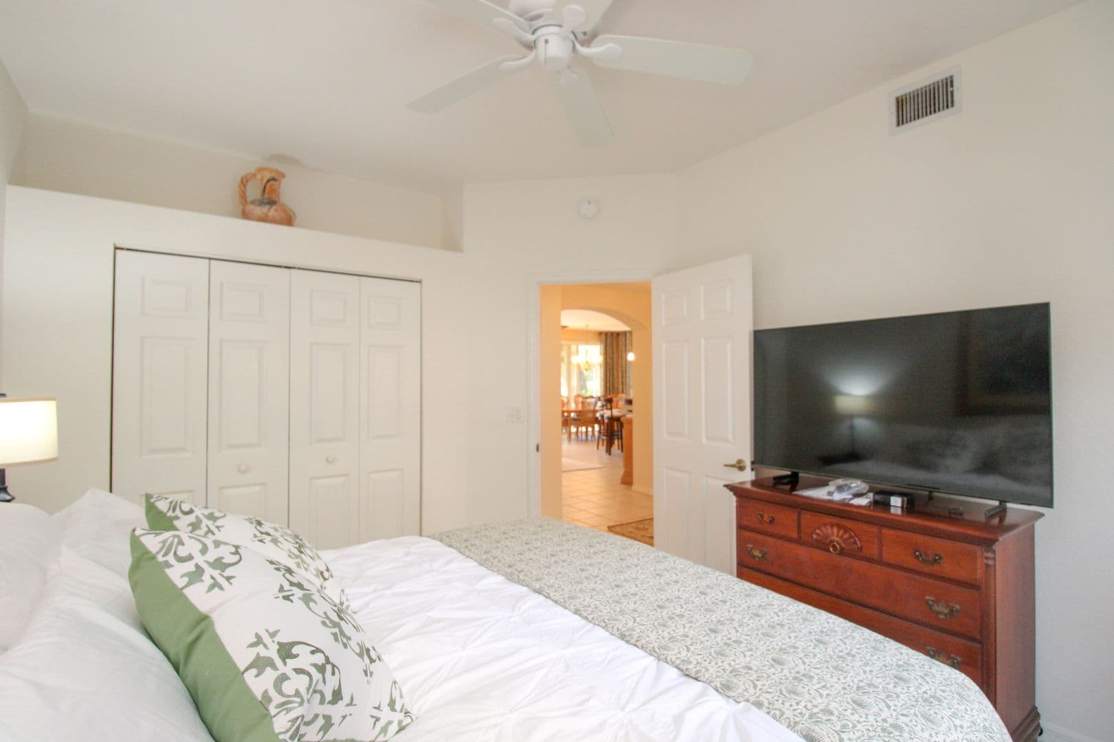 Naples House: 5330 Andover Drive Apartment 102