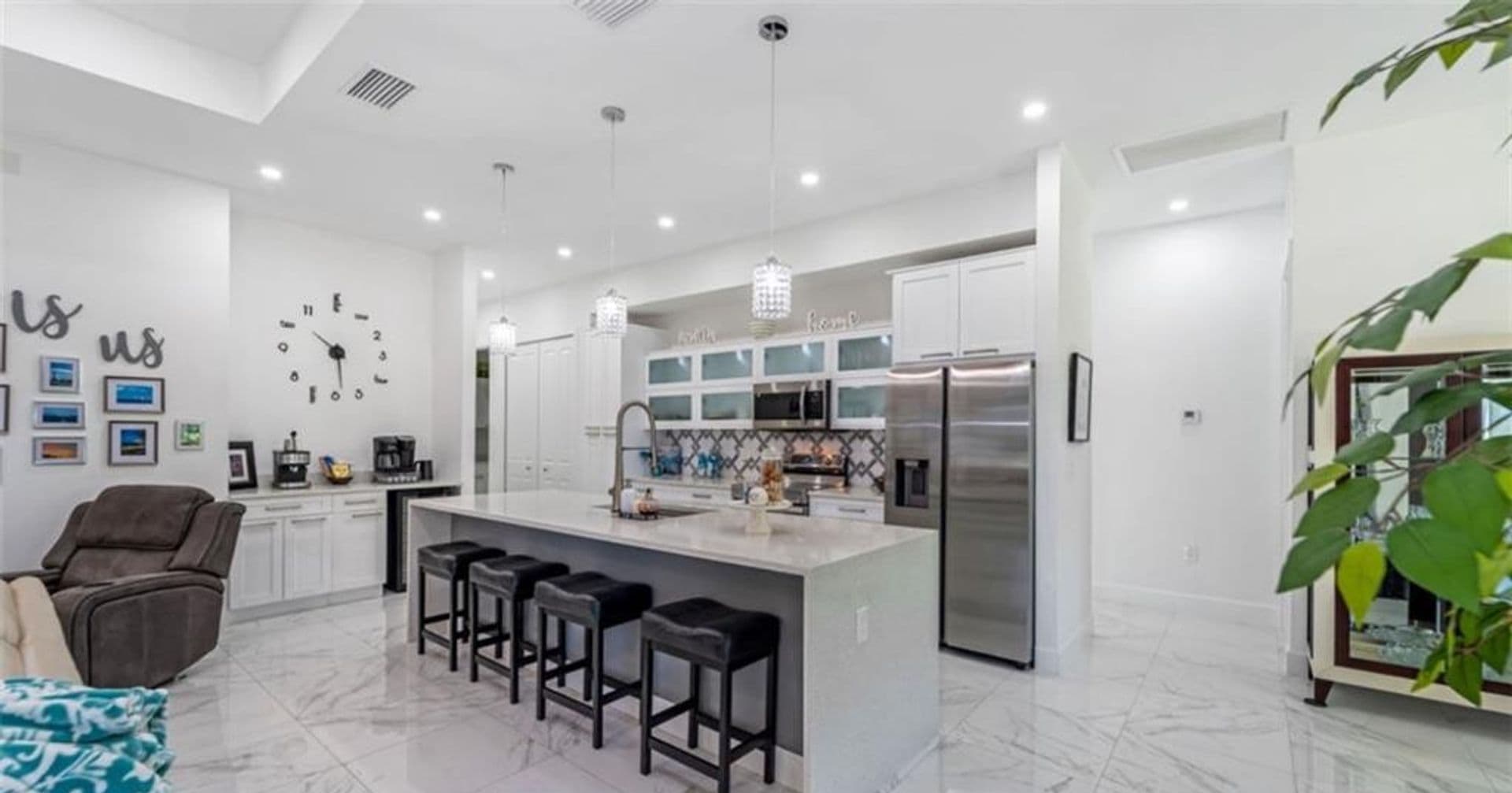 Naples House: 3502 40th Ave SE