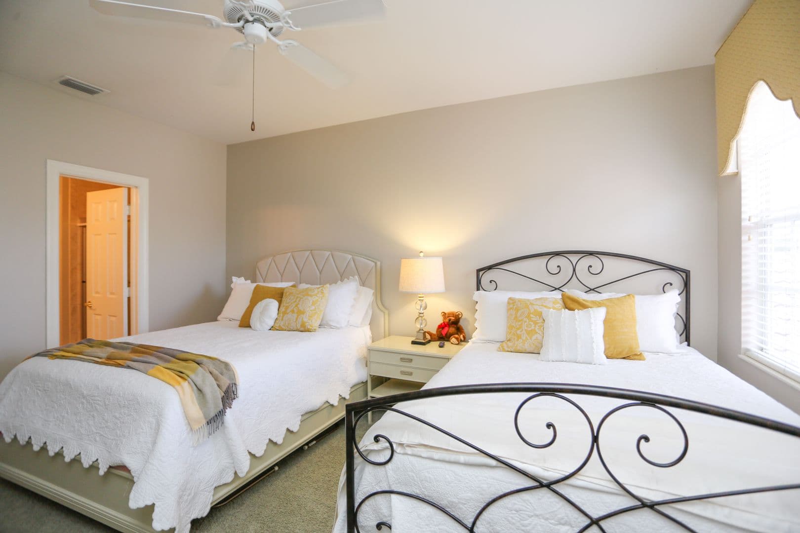 Naples House: 5945 Paradise Circle