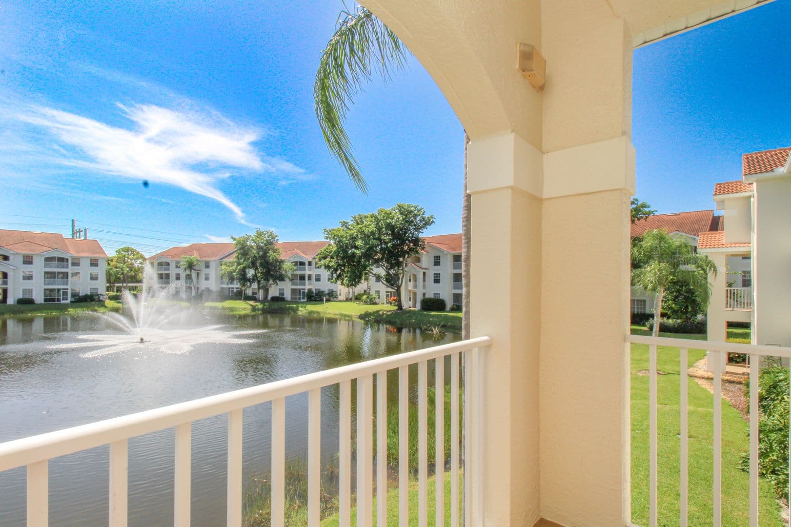 Naples Condo: 4630 St. Croix Lane #827