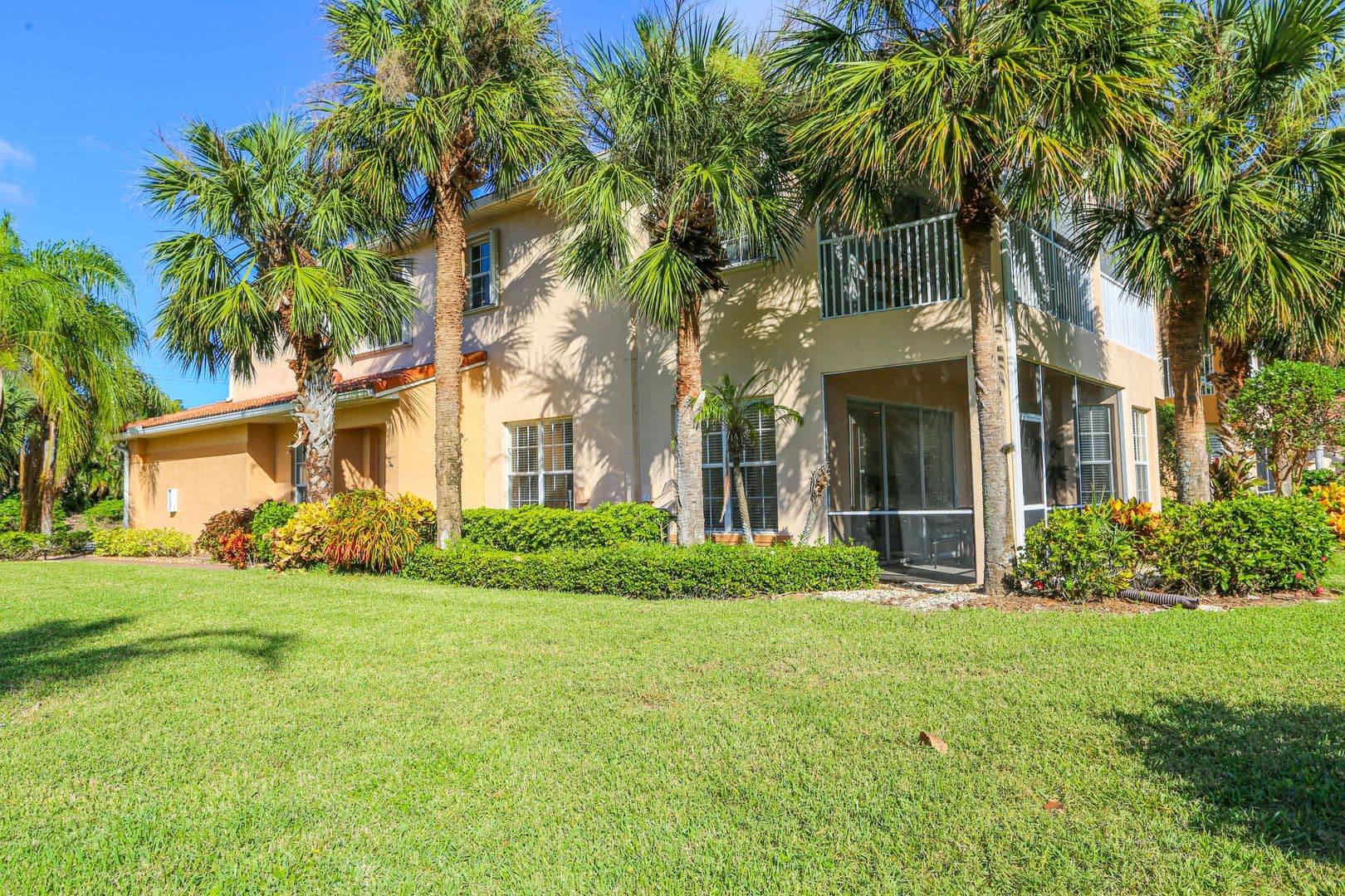 Bonita Springs House: 8981 Palmas Grandes Boulevard Unit 102