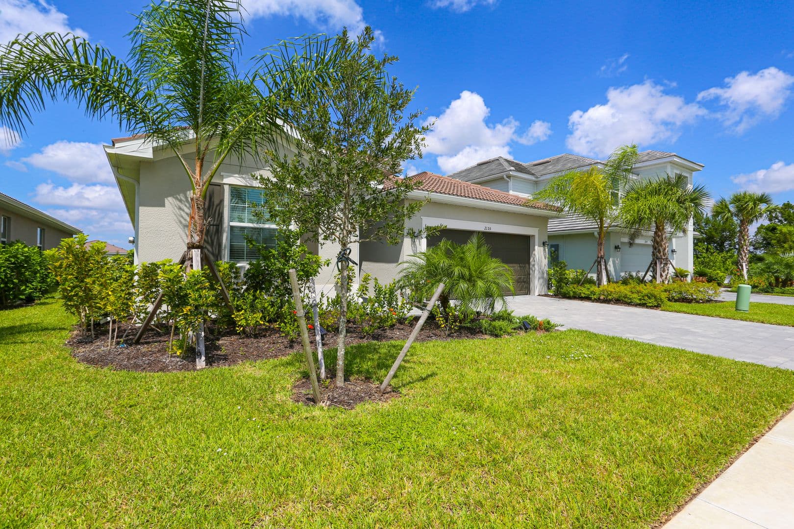 Naples House: 2155 Hamlin Street