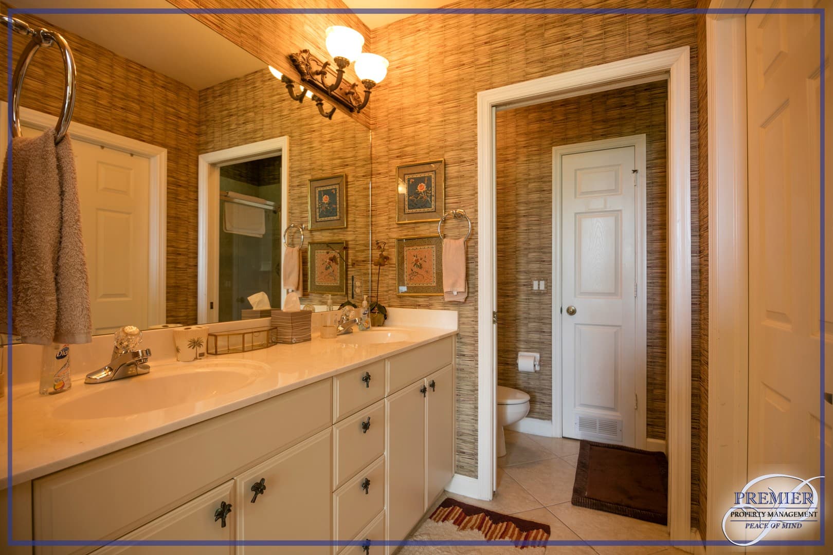 Naples House: 3048 Horizon Lane #1104