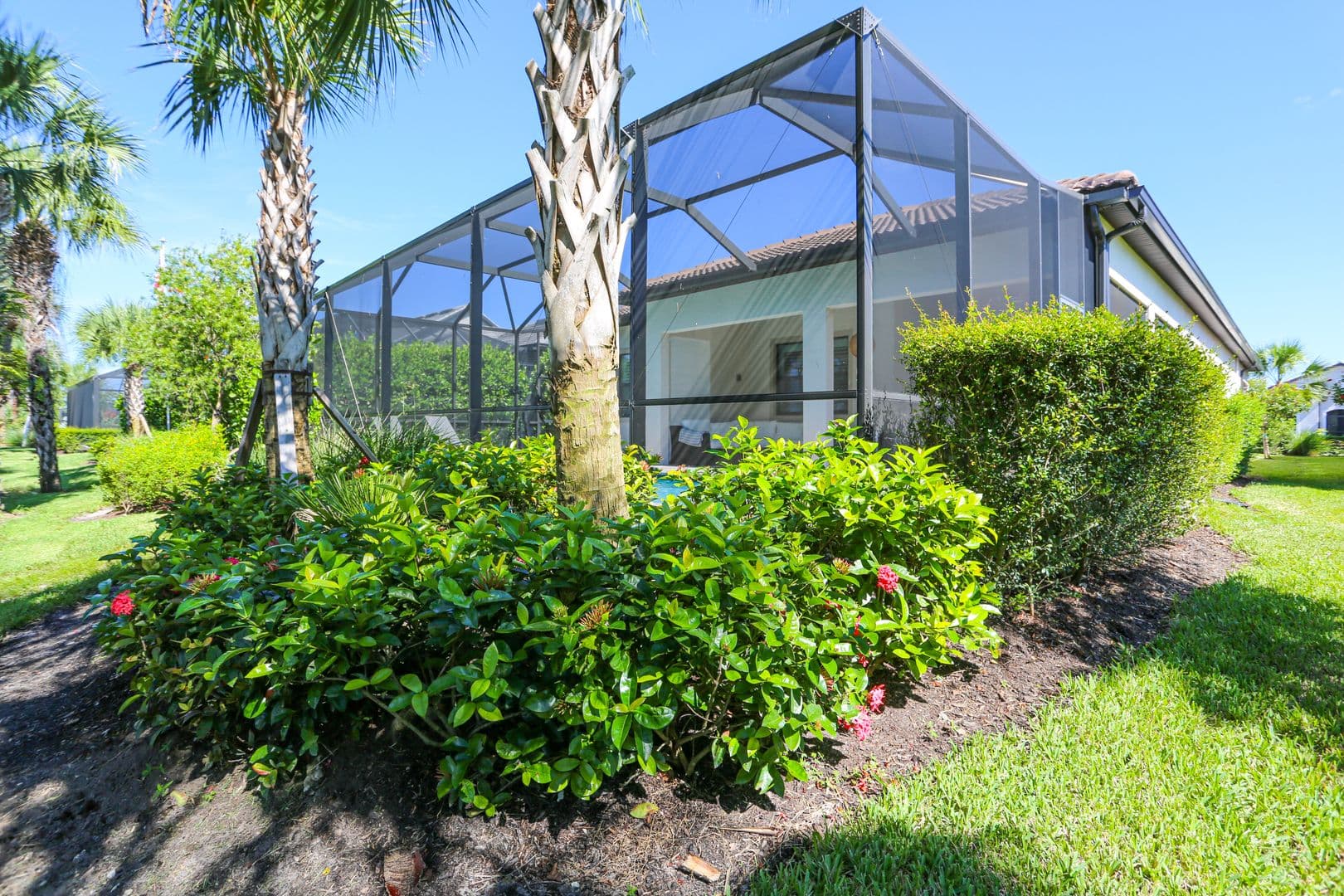 Naples House: 9716 Everglades Drive