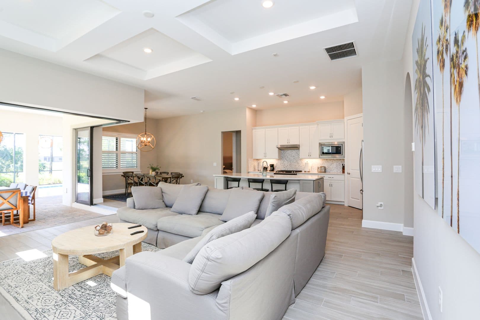 Naples House: 9716 Everglades Drive