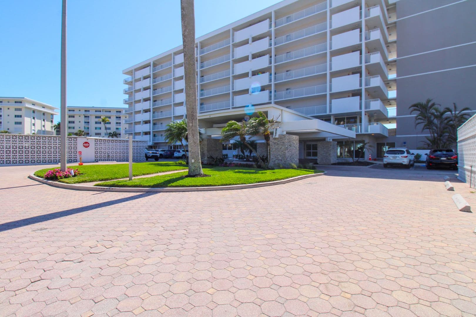 Naples Condo: 3443 Gulf Shore Boulevard N Unit 213
