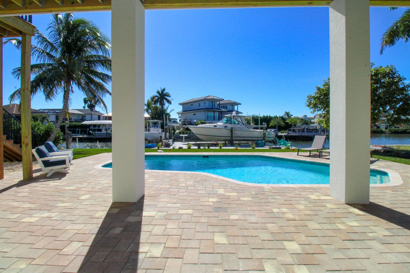 Bonita Springs House: 4879 Esplanade Street