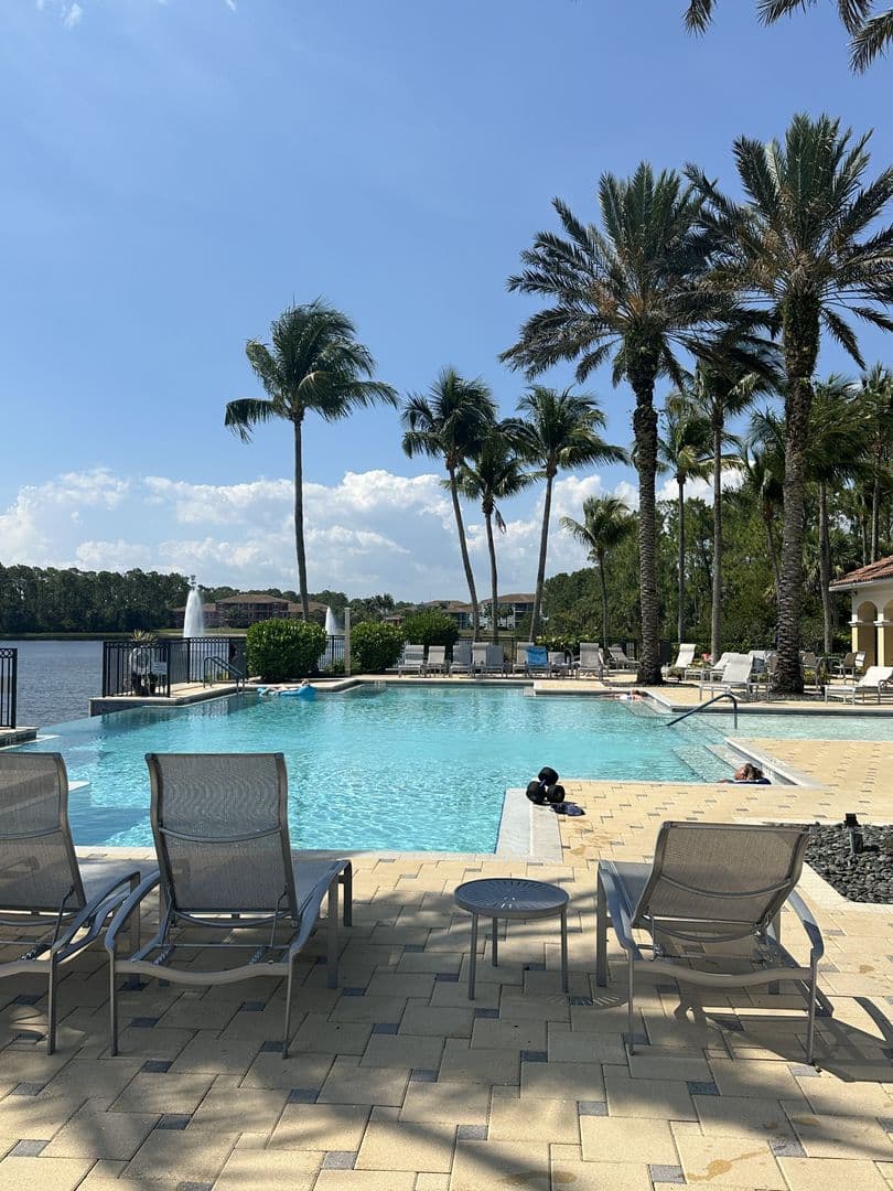 Naples House: 2004 Tarpon Bay Drive North Unit 101