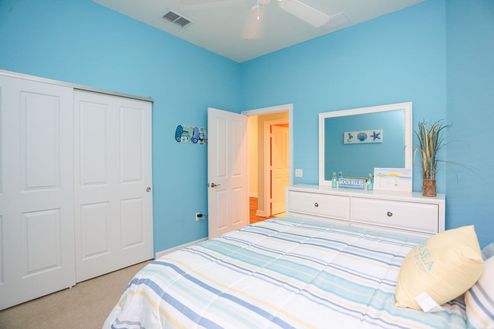 Estero House: 8565 Via Garibaldi #203
