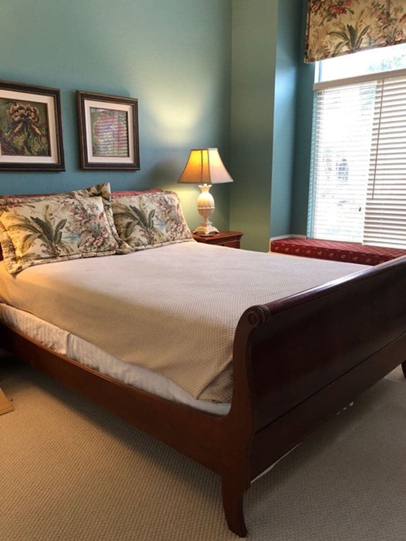 Naples House: 14780 Glen Eden Drive