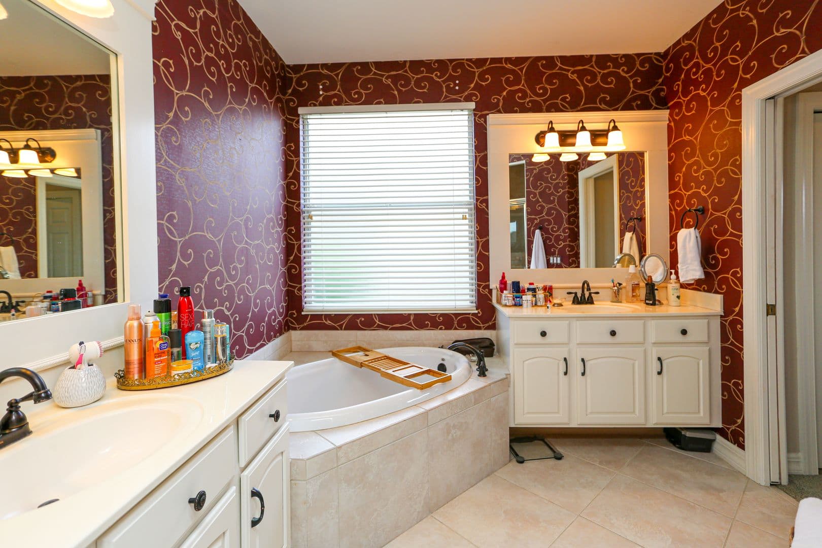 Naples House: 5945 Paradise Circle
