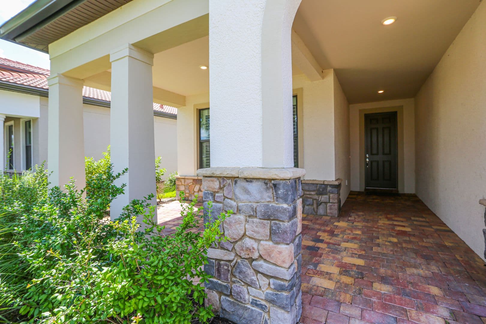 Naples House: 9716 Everglades Drive