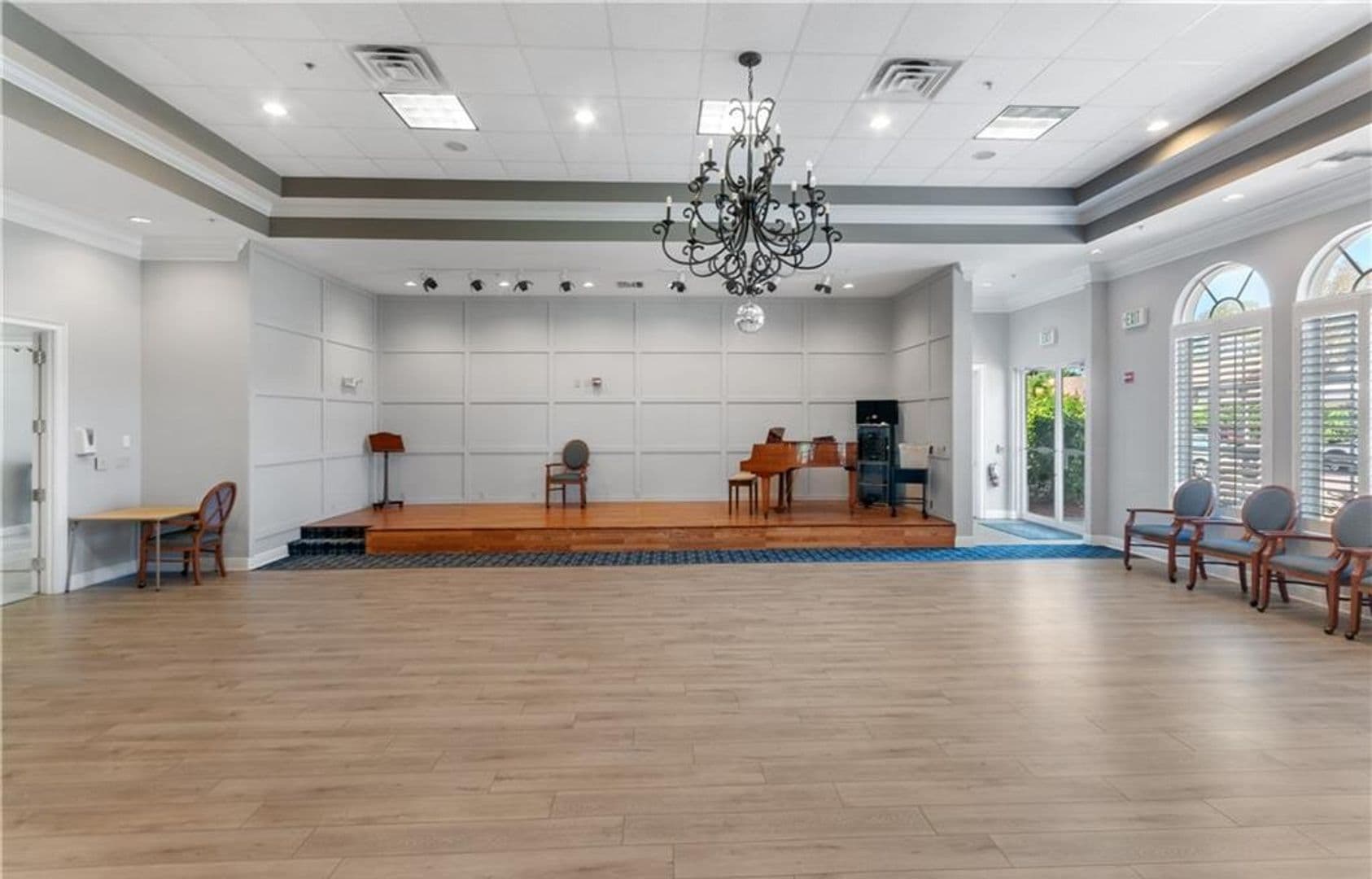 Naples House: 5 High Point Circle W Unit #206