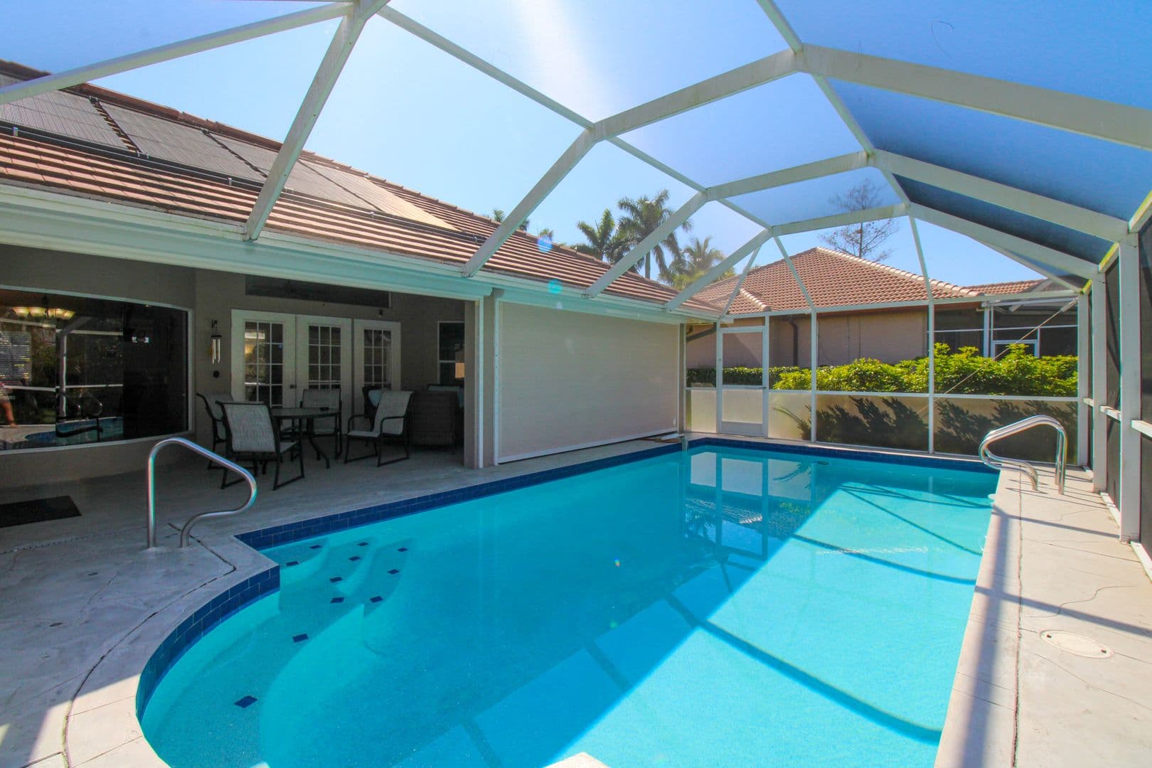 Naples House: 333 Wentworth Court