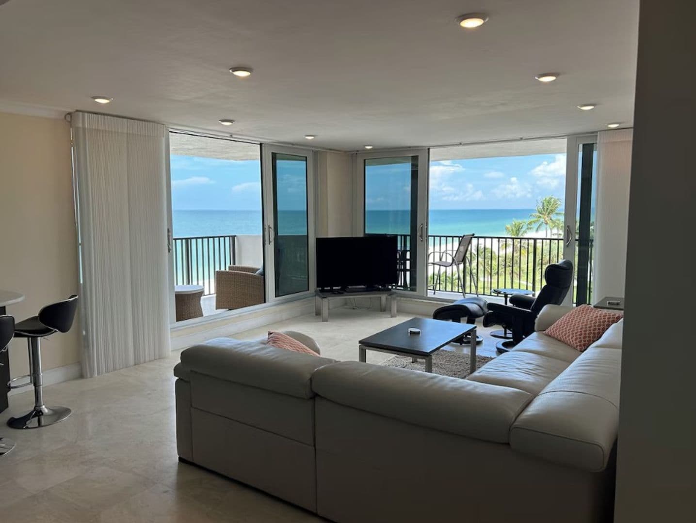 Naples Condo: 4005 Gulf Shore Boulevard North Unit #407
