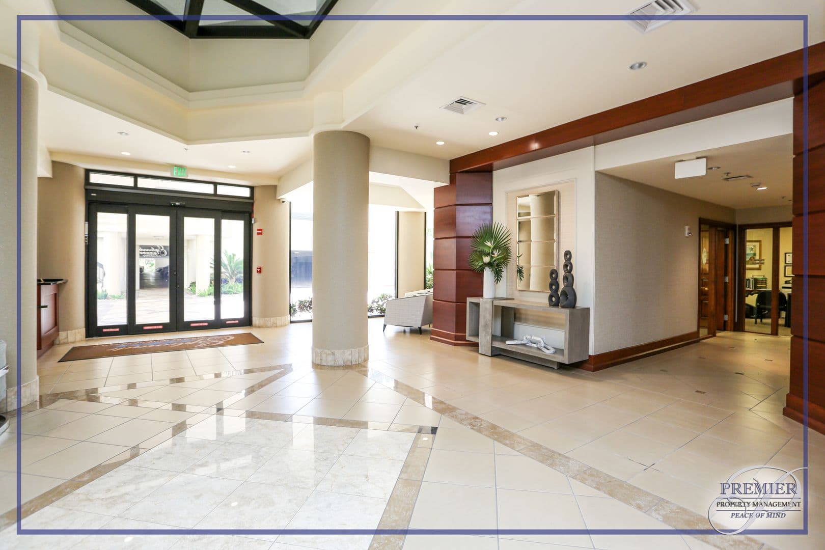 Naples Condo: 4551 Gulf Shore Boulevard N Unit 301