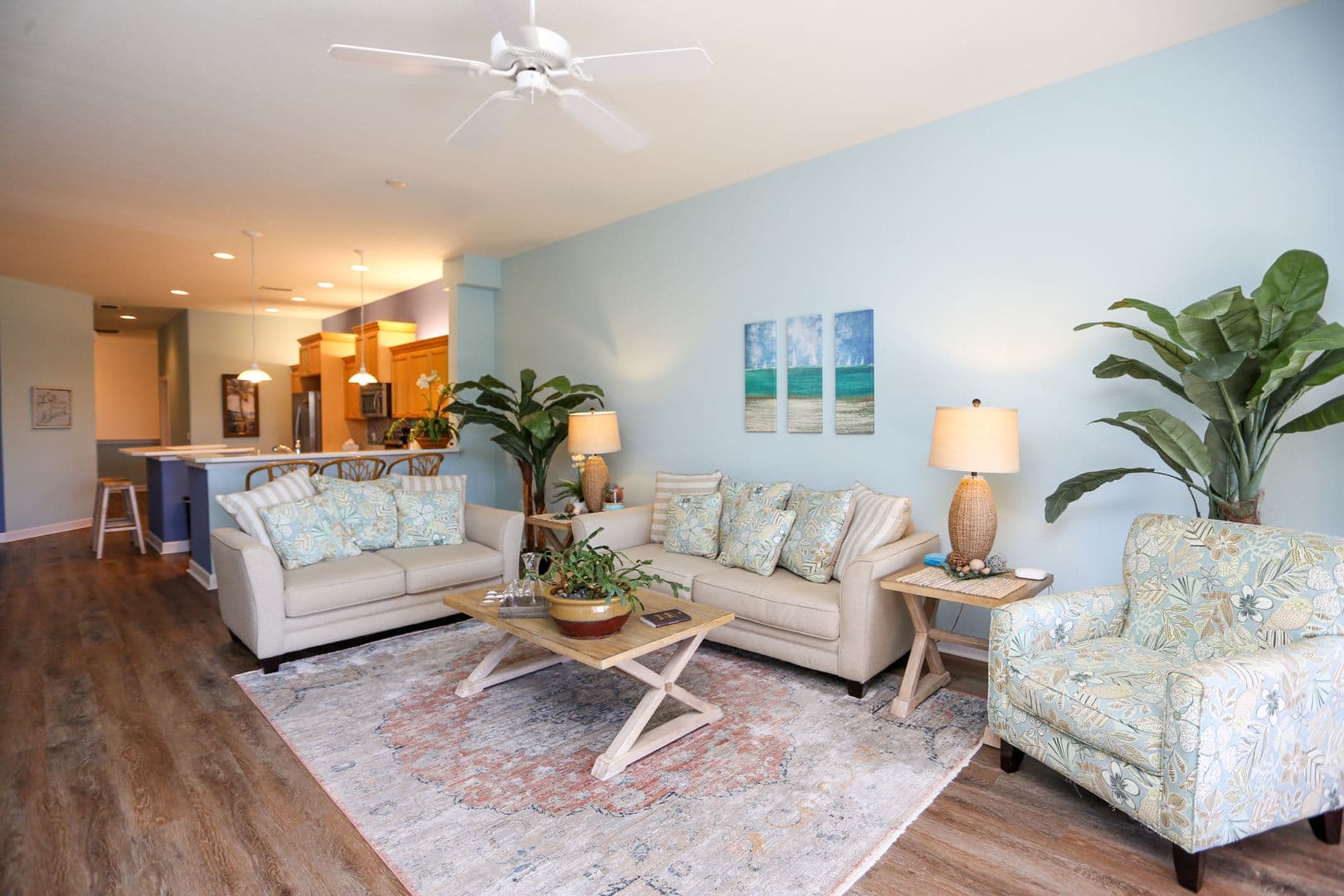 Estero House: 8565 Via Garibaldi #203