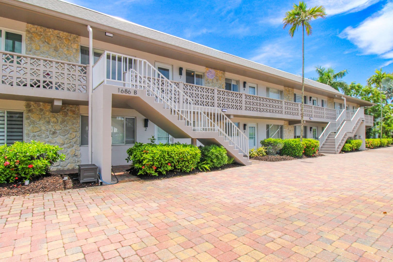 Naples Condo: 1686 Blue Point Avenue Unit B-7