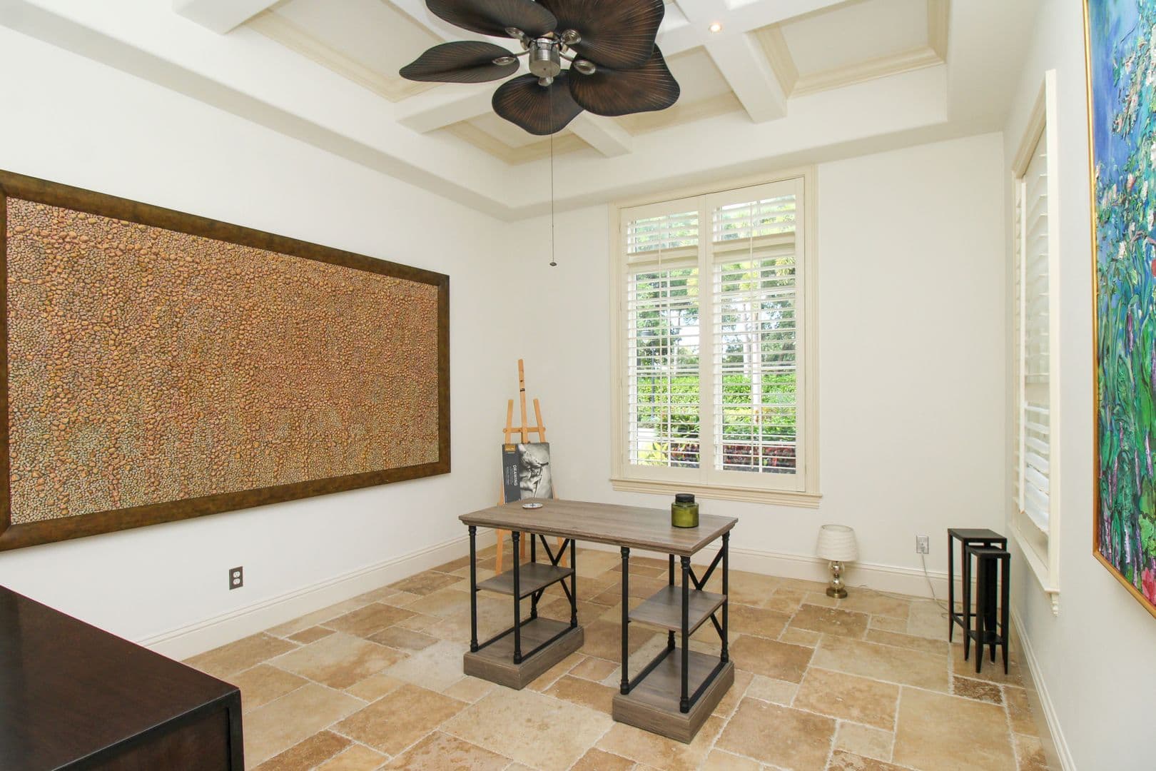 Naples House: 1412 Hemingway Place