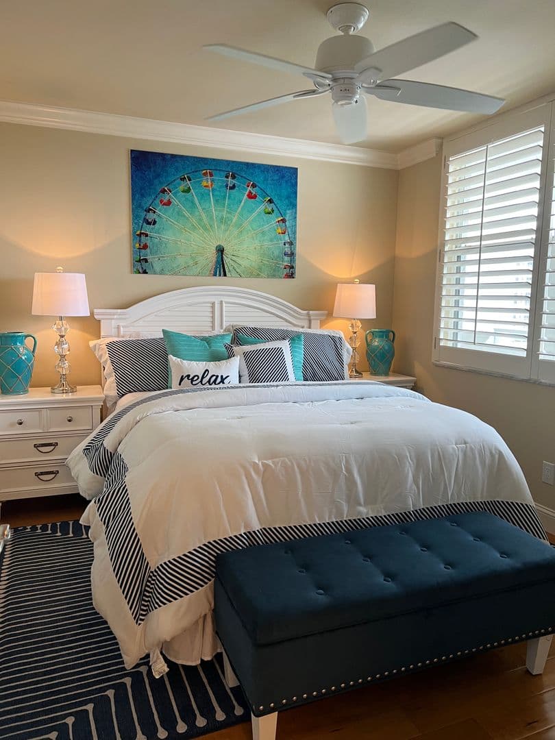 Naples House: 5550 Heron Point Drive #702