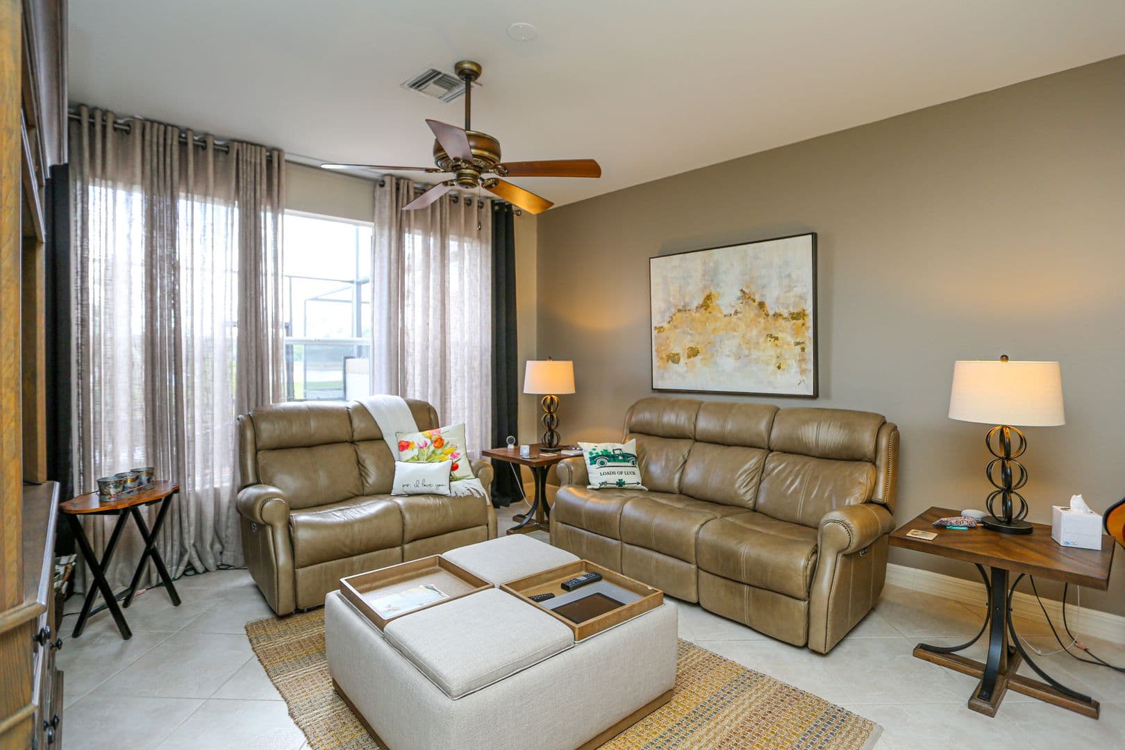 Naples House: 5945 Paradise Circle