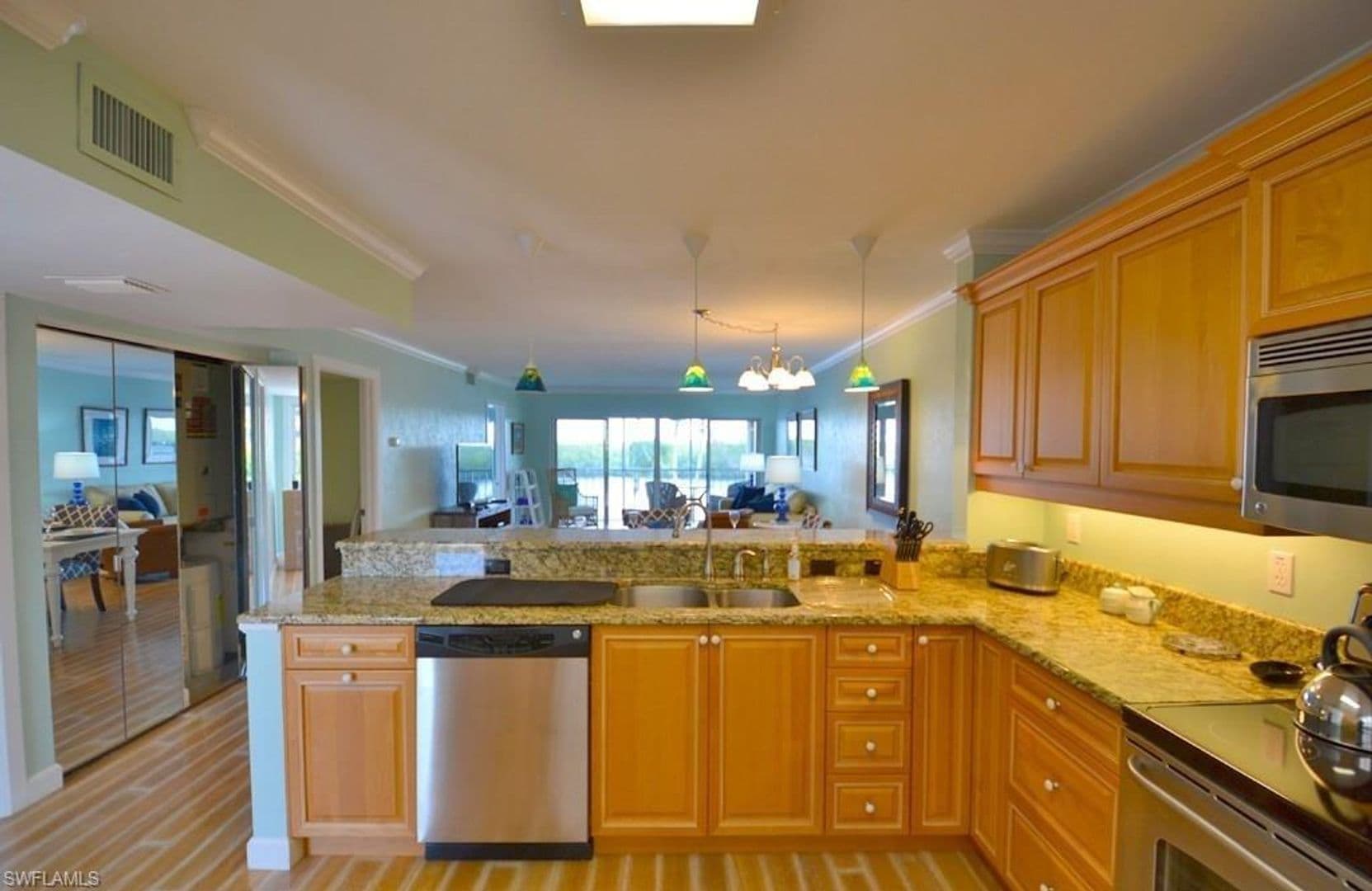Naples House: 307 Goodlette Road South B506