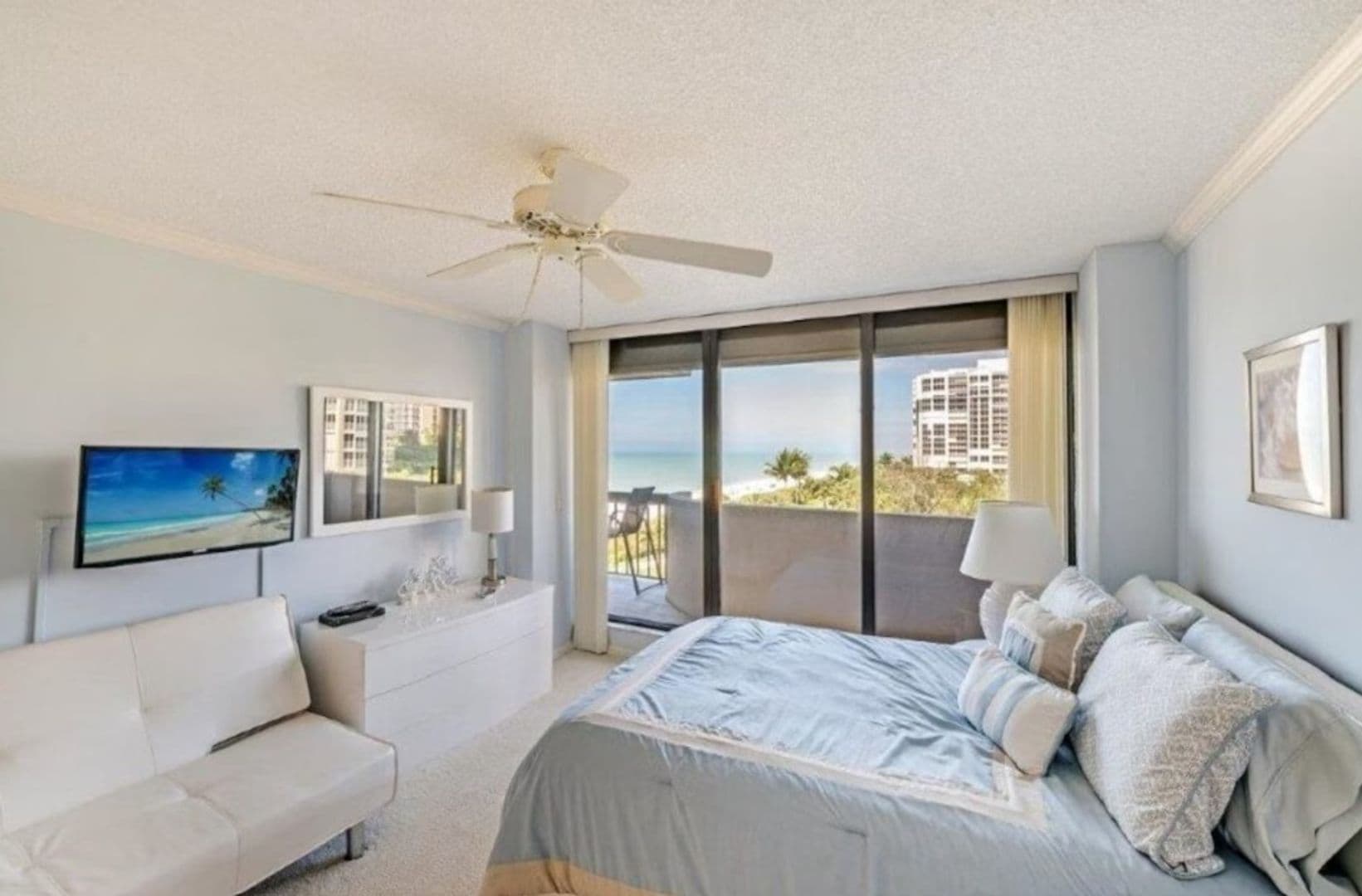 Naples Condo: 4005 Gulf Shore Boulevard North Unit #407