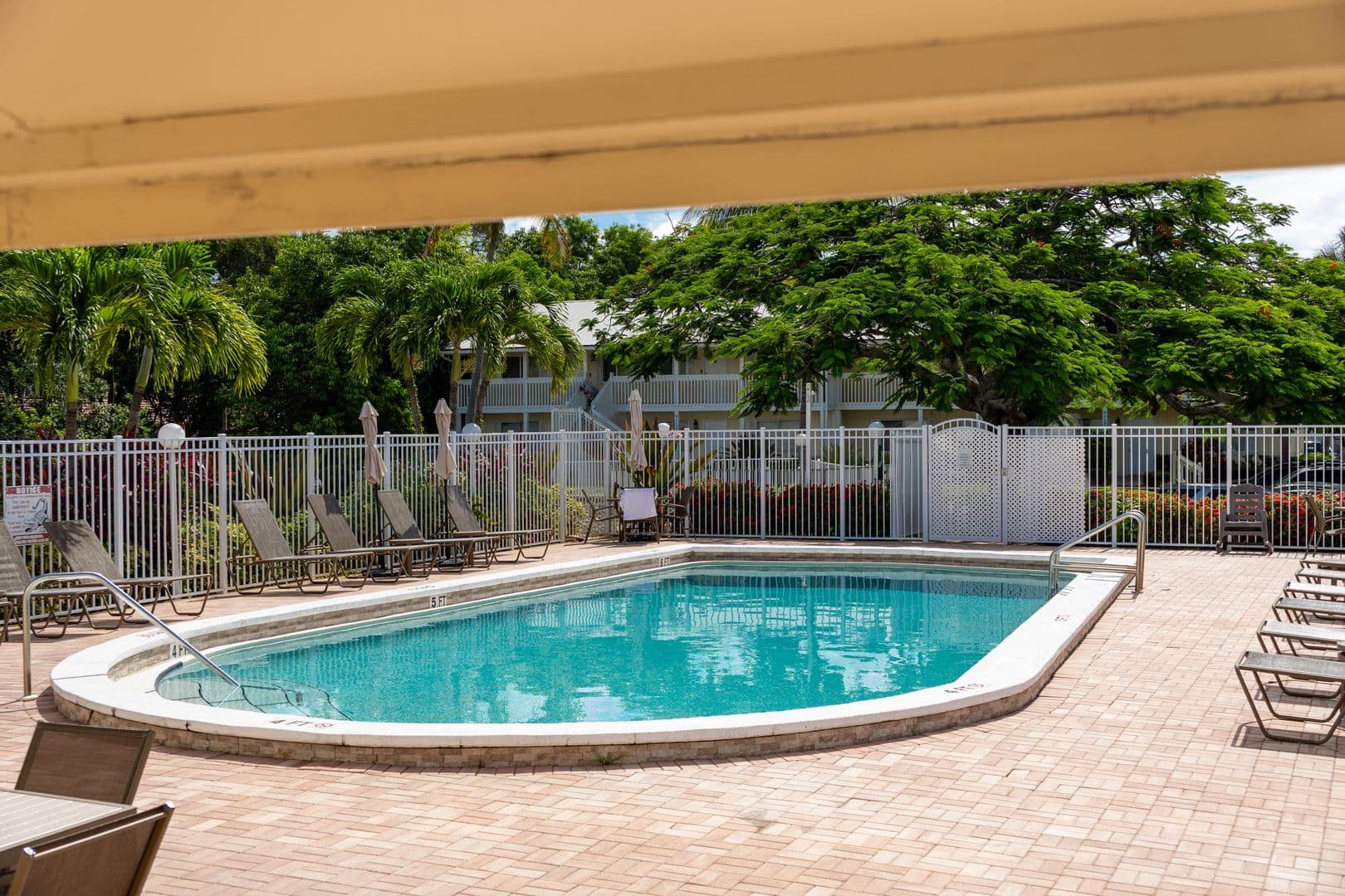Naples Condo: 4627 Bayshore Drive Unit I-4