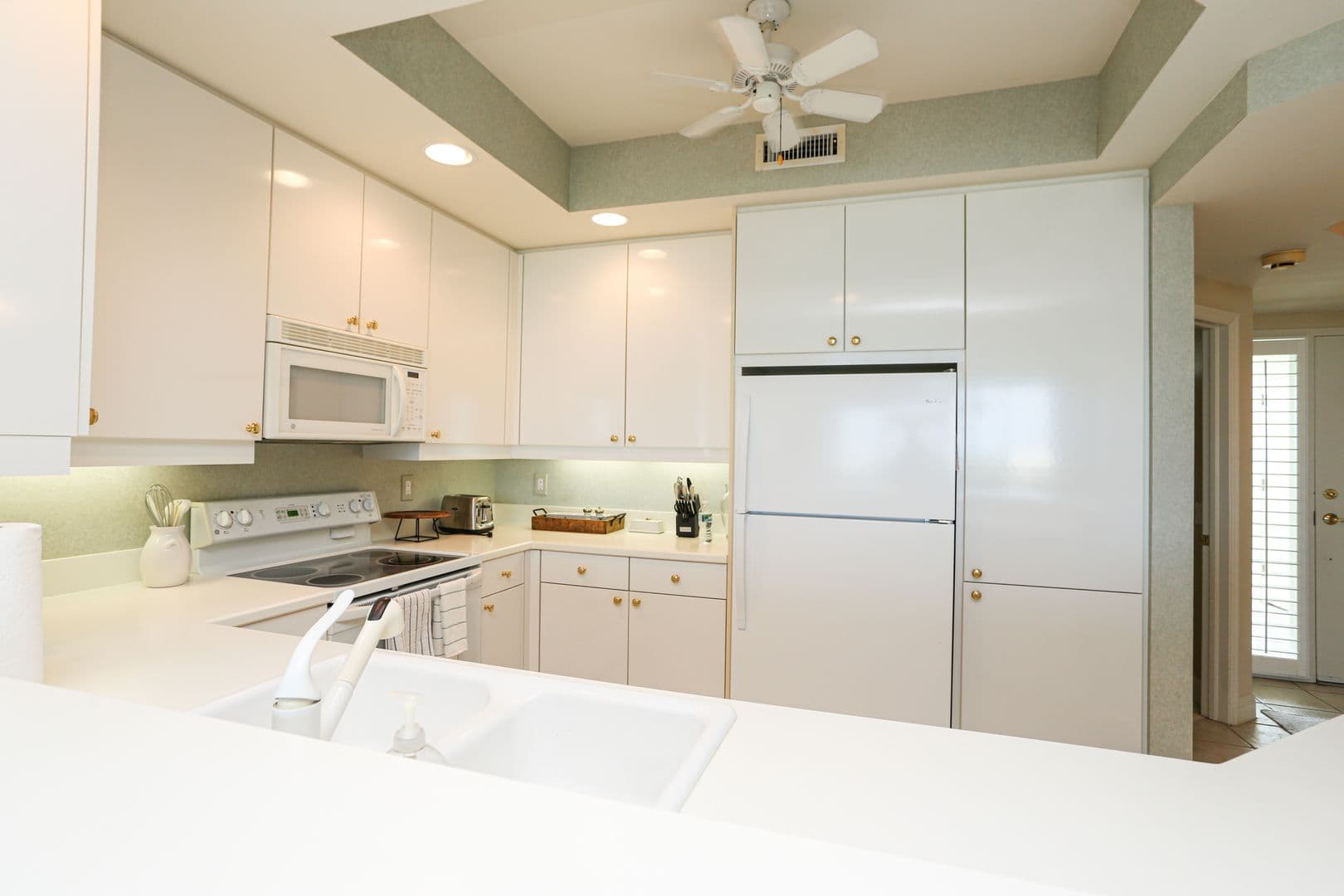 Naples House: 430 Cove Tower Drive Unit 1202