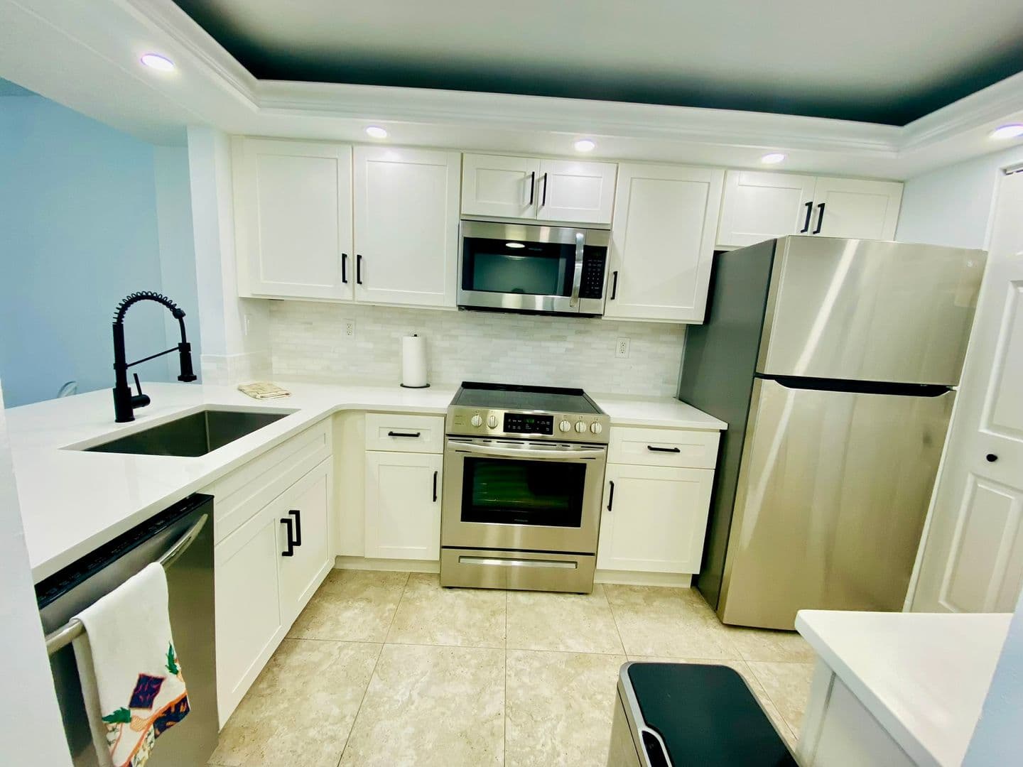 Marco Island House: 601 Seaview Court Unit C-208