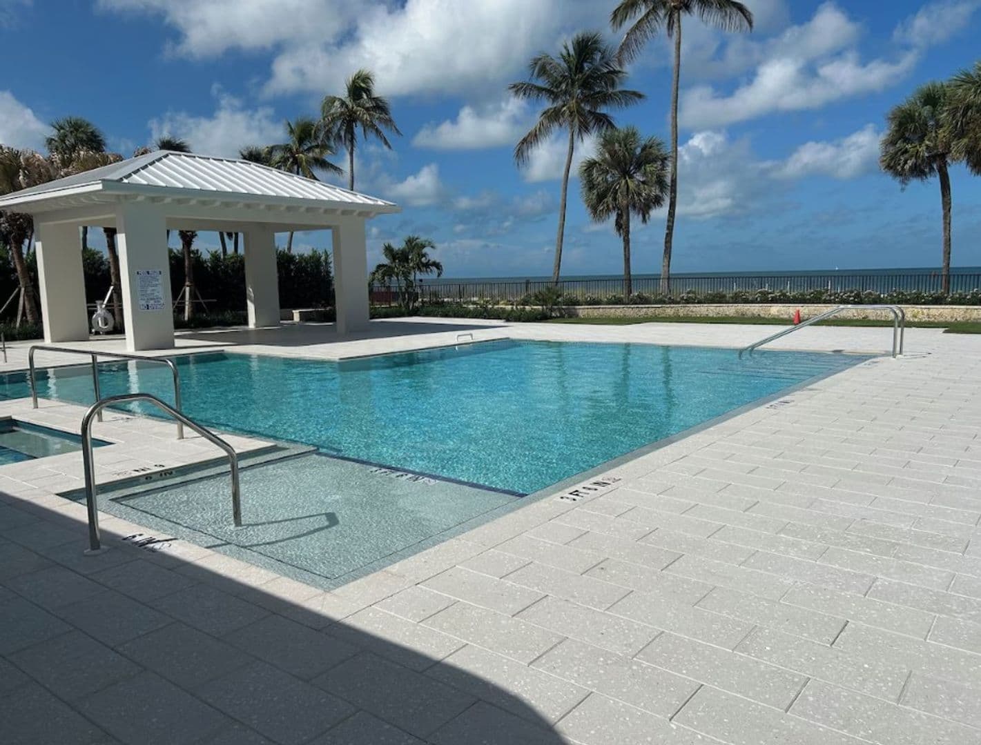 Naples Condo: 4005 Gulf Shore Boulevard North Unit #407