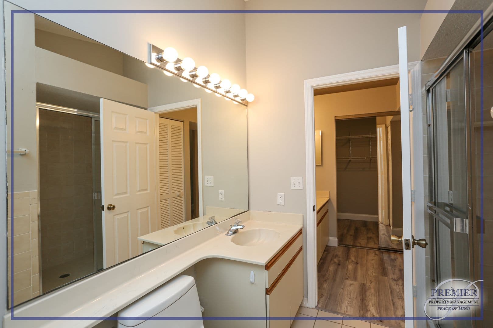 Naples House: 402 Emerald Bay Circle #E7