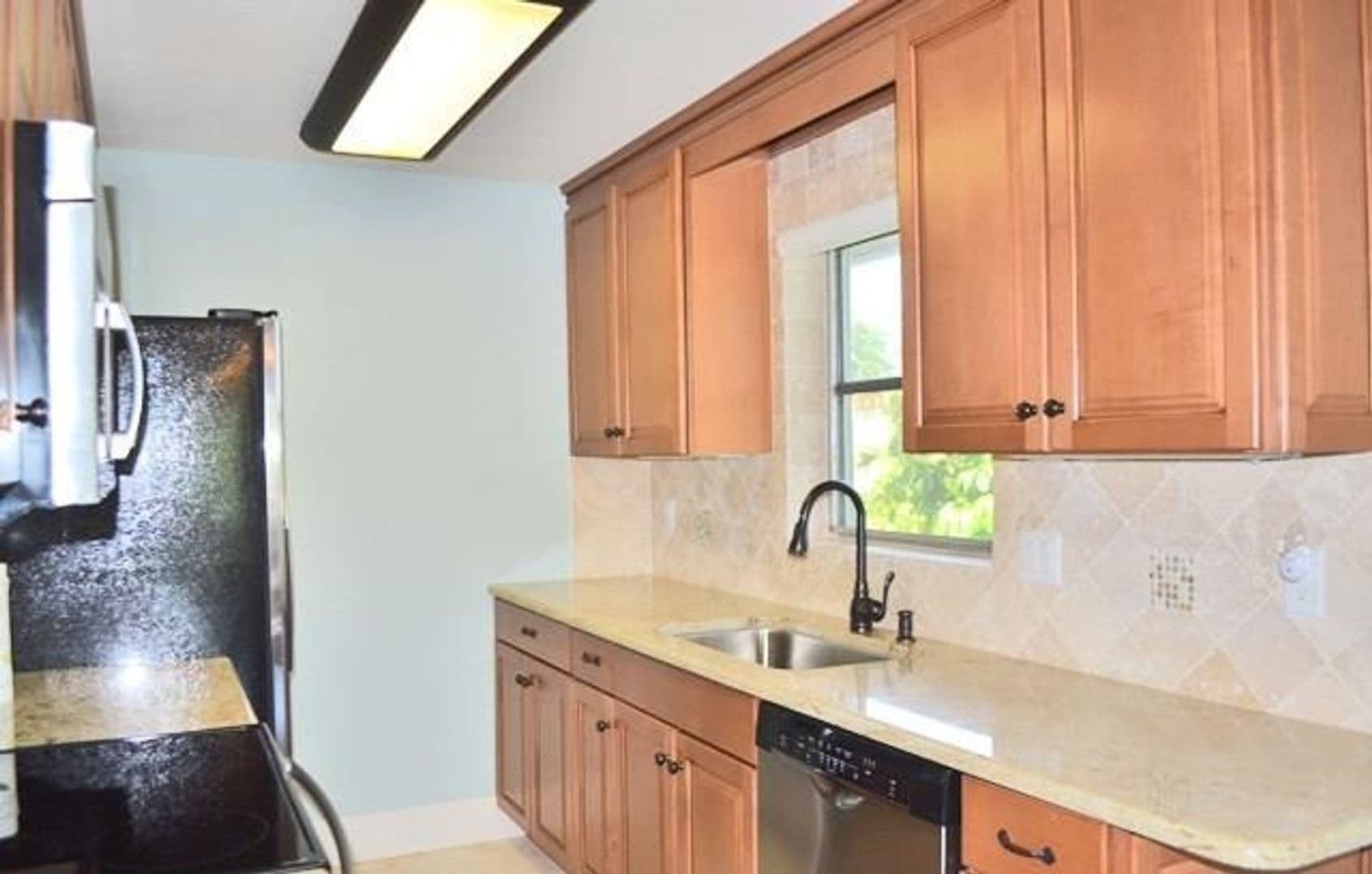 Naples House: 1065 Gulf Shore Boulevard N #416